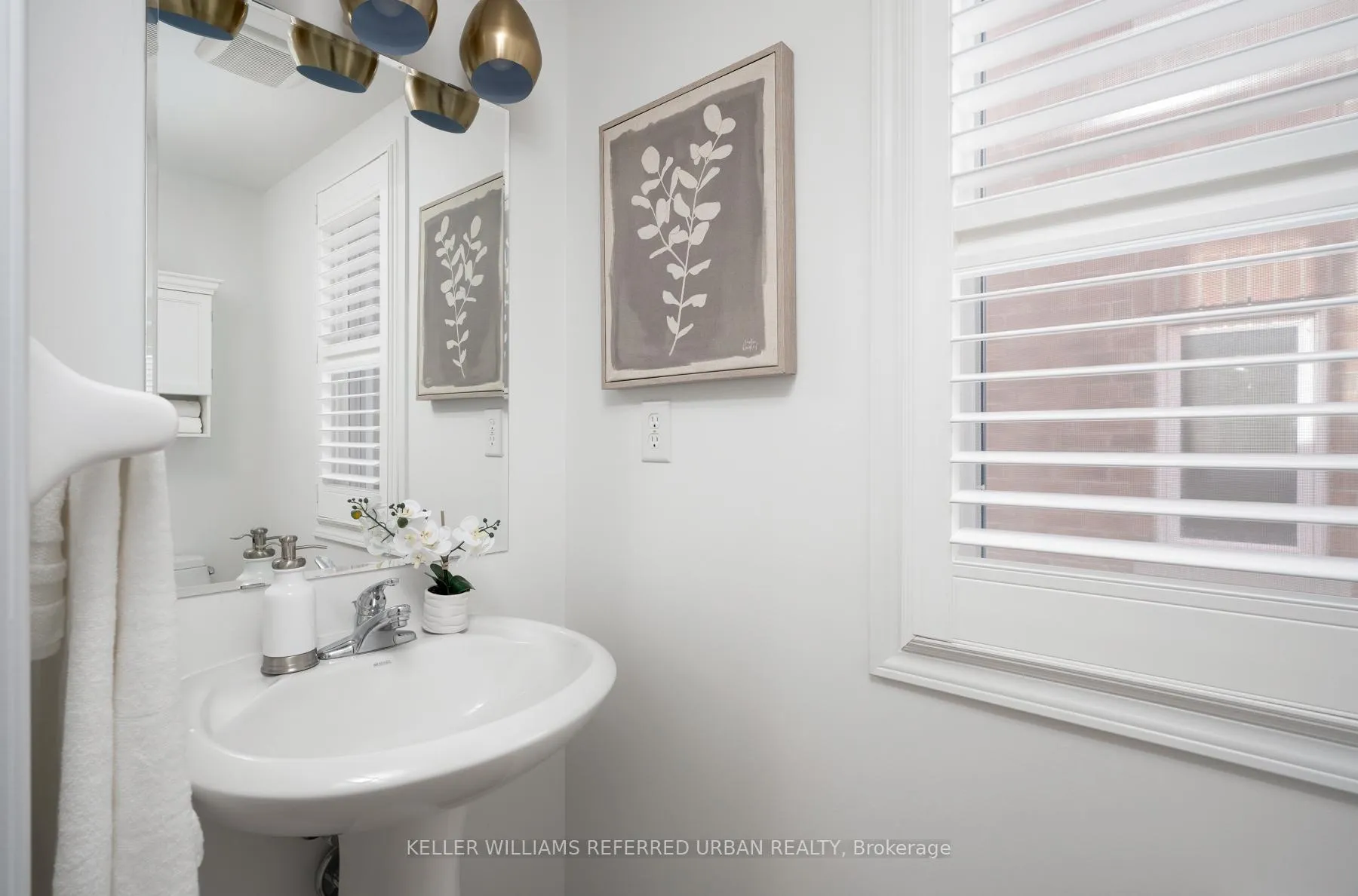 Photo 8 of 11 Winkler Terrace, Scarborough, Clairlea-Birchmount — HOMEH