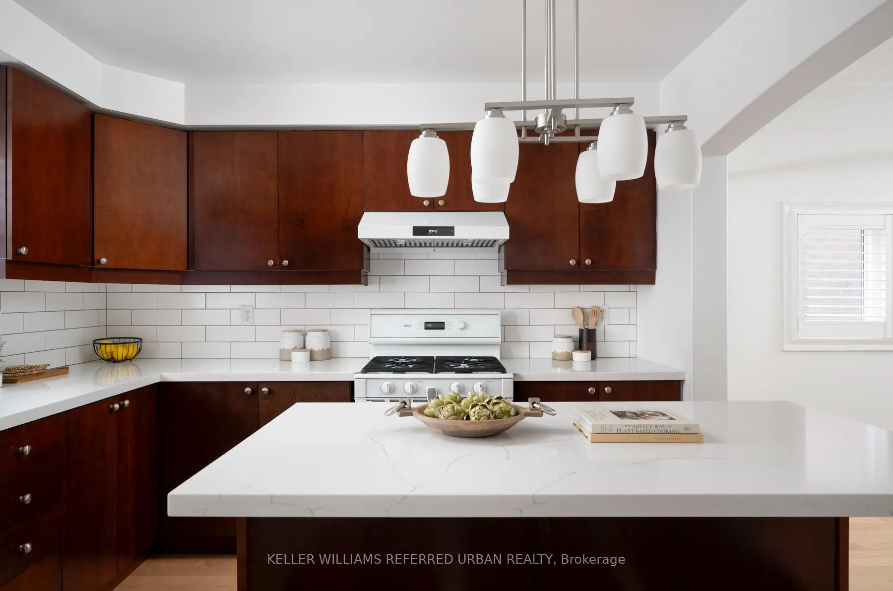 Photo 17 of 11 Winkler Terrace, Scarborough, Clairlea-Birchmount — HOMEH