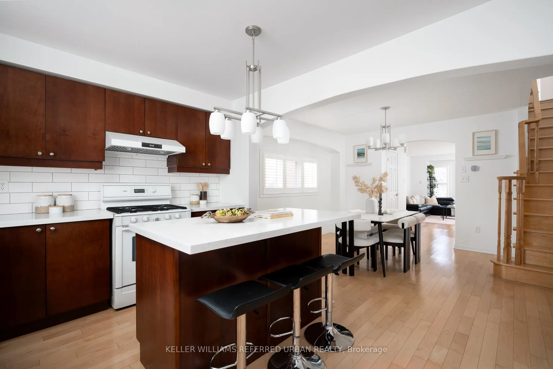 Photo 19 of 11 Winkler Terrace, Scarborough, Clairlea-Birchmount — HOMEH
