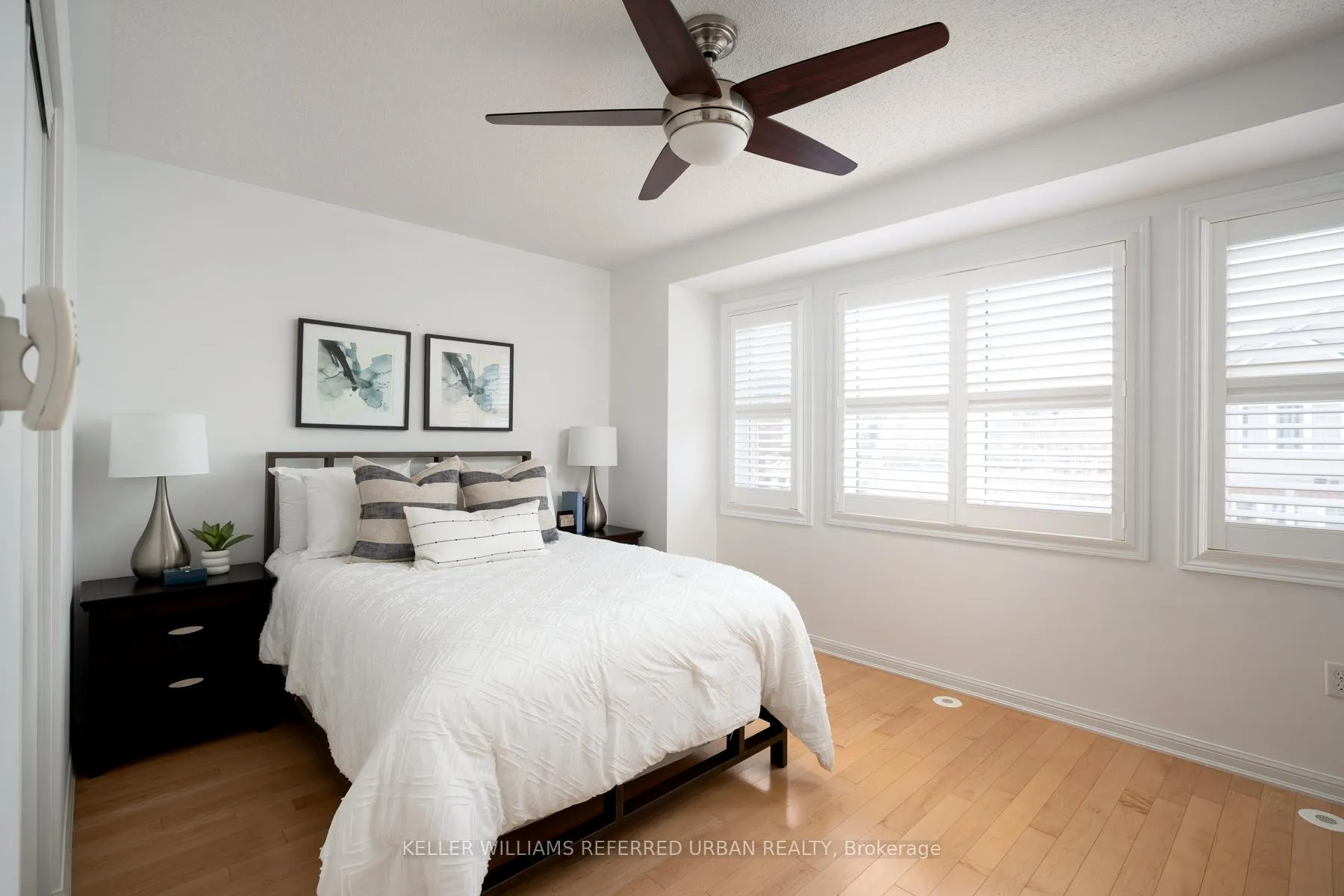 Photo 23 of 11 Winkler Terrace, Scarborough, Clairlea-Birchmount — HOMEH
