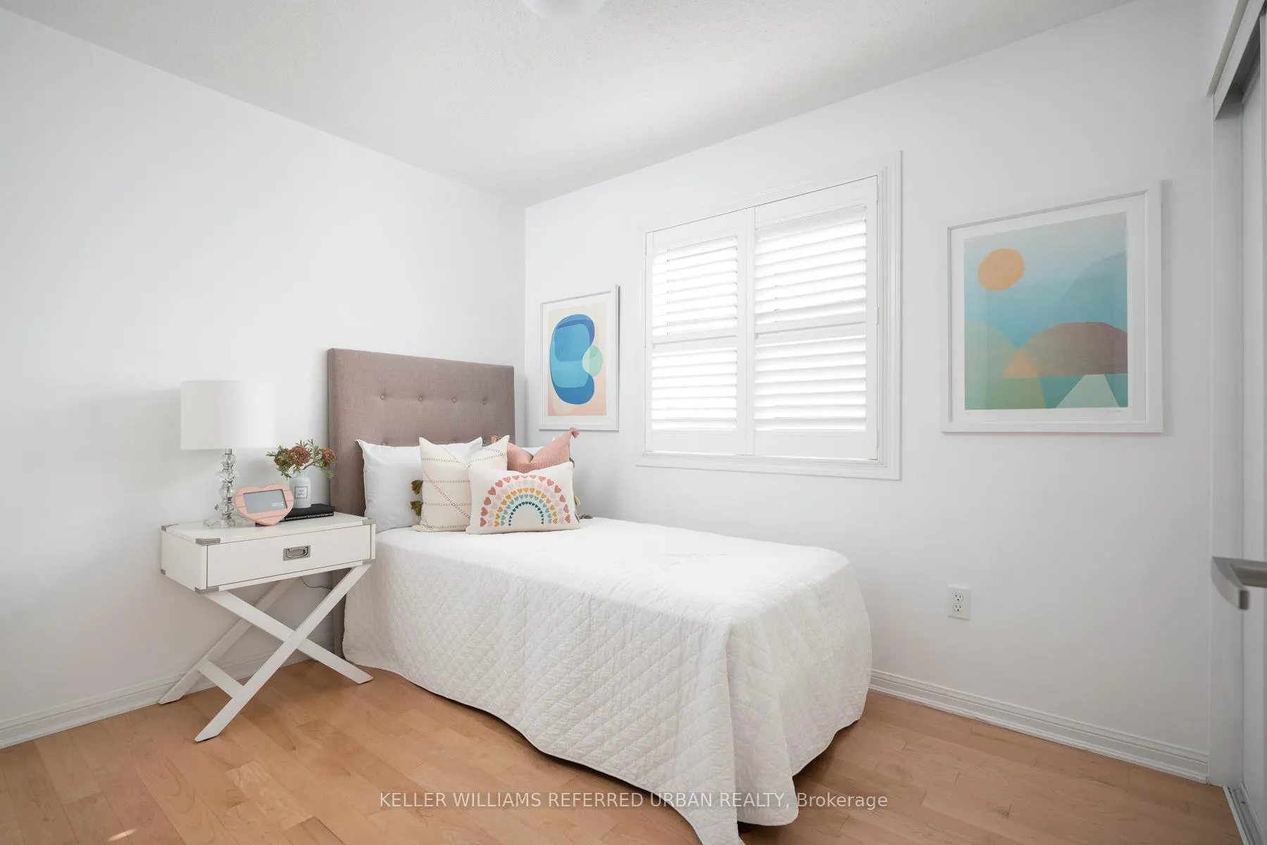Photo 25 of 11 Winkler Terrace, Scarborough, Clairlea-Birchmount — HOMEH