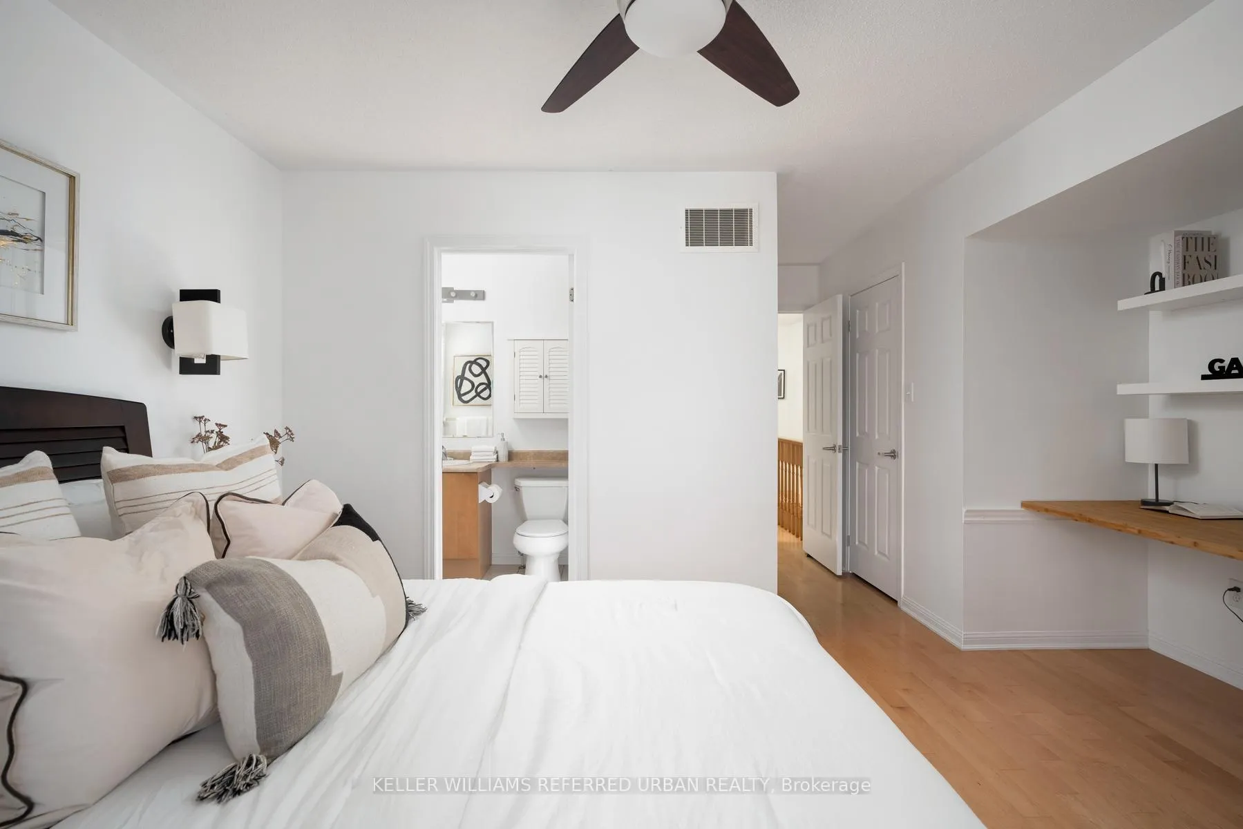 Photo 31 of 11 Winkler Terrace, Scarborough, Clairlea-Birchmount — HOMEH