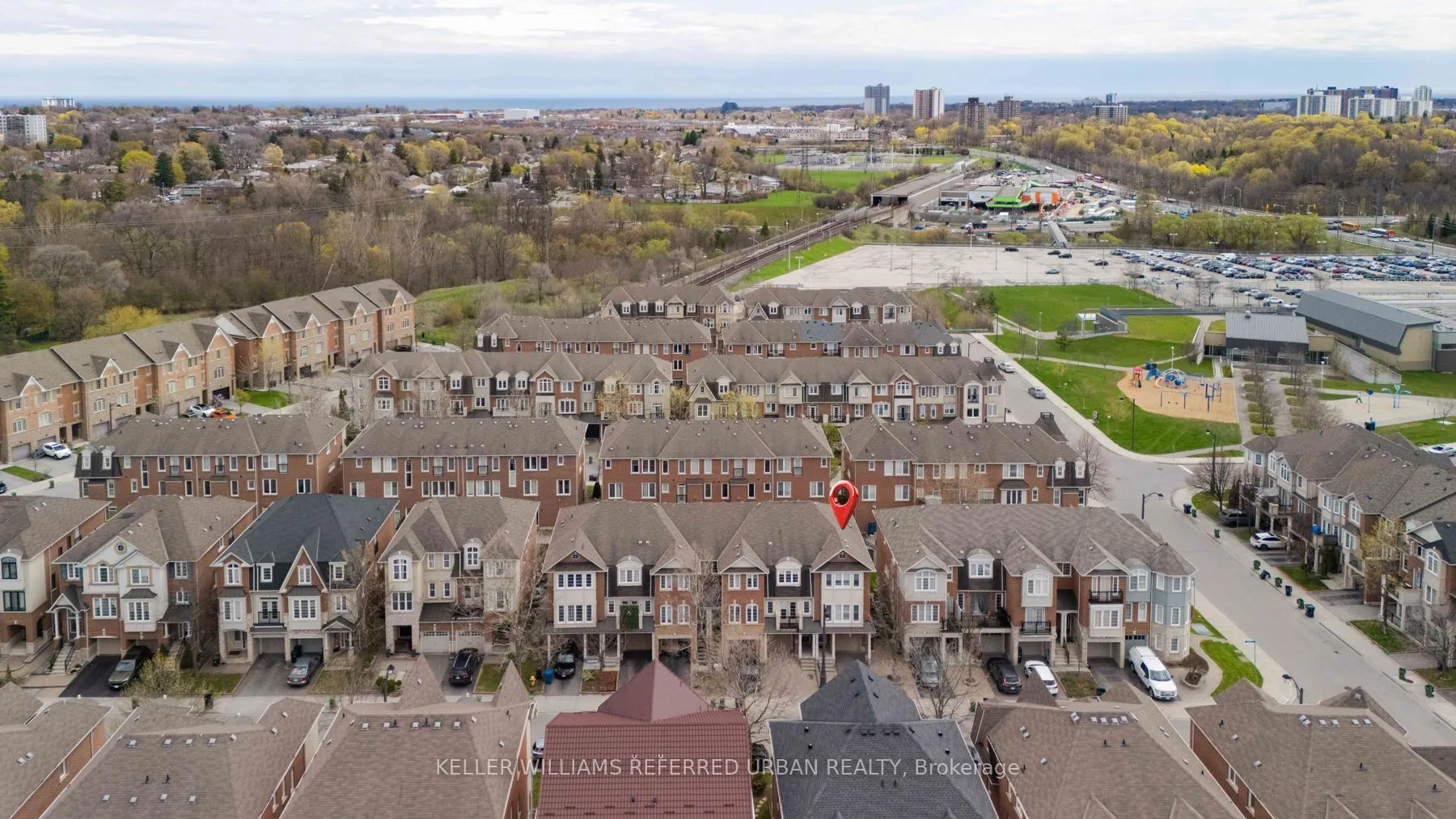 Photo 43 of 11 Winkler Terrace, Scarborough, Clairlea-Birchmount — HOMEH