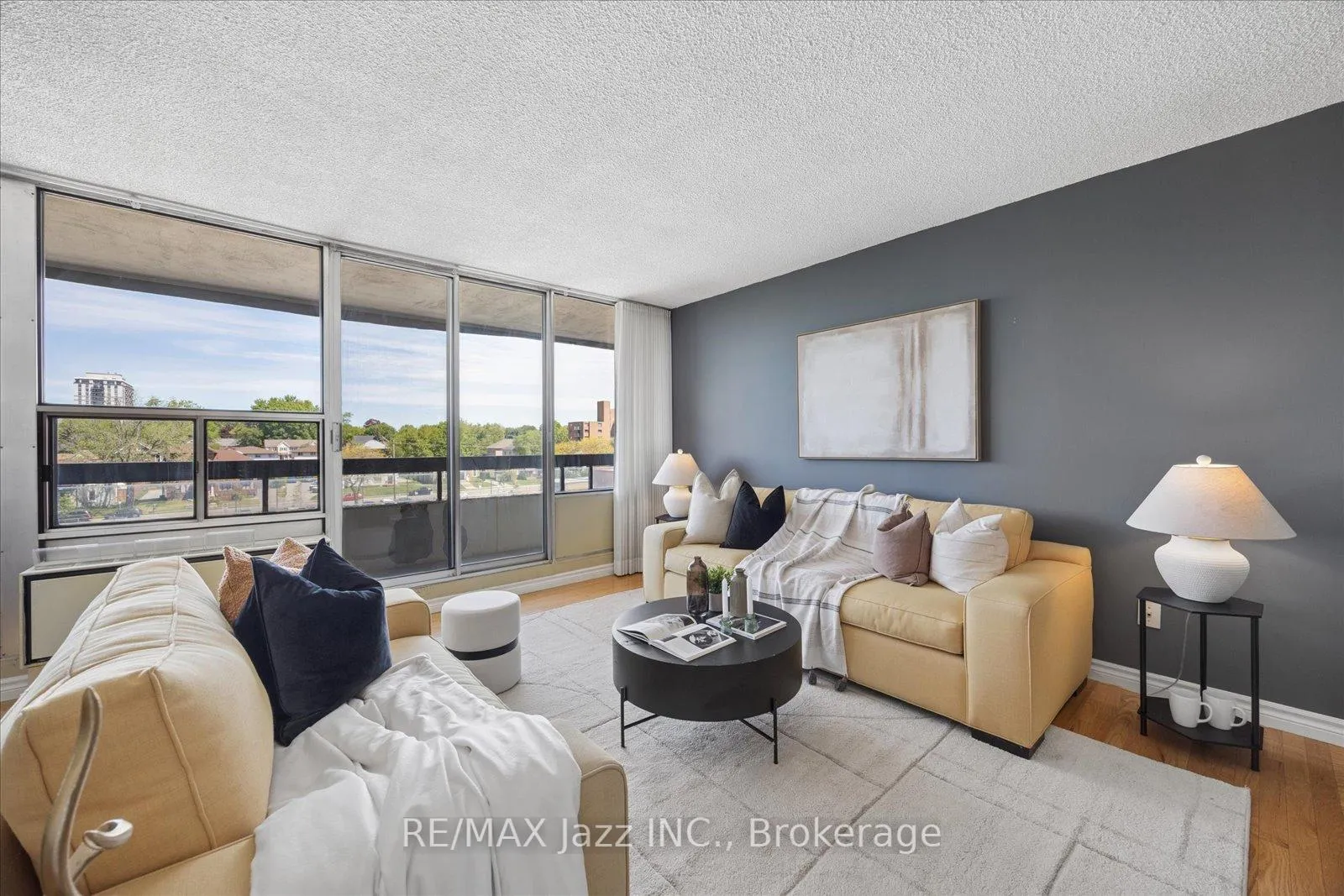 Photo 5 of Unit 511, 55 William Street E, Oshawa, O'Neill — HOMEH