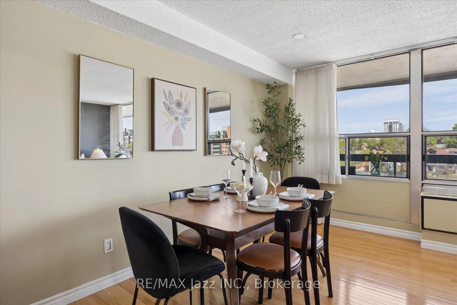 Photo 7 of Unit 511, 55 William Street E, Oshawa, O'Neill — HOMEH