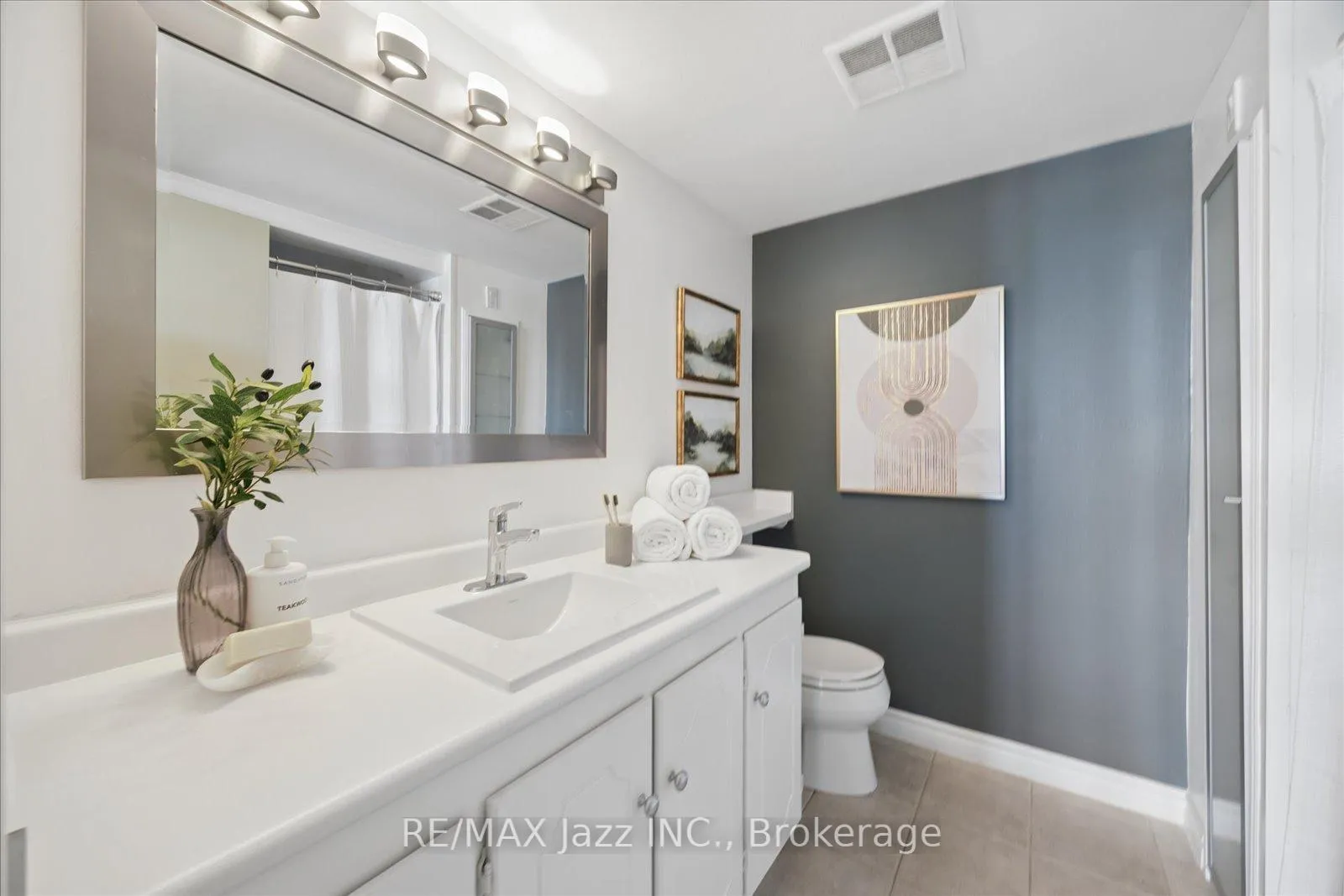 Photo 12 of Unit 511, 55 William Street E, Oshawa, O'Neill — HOMEH