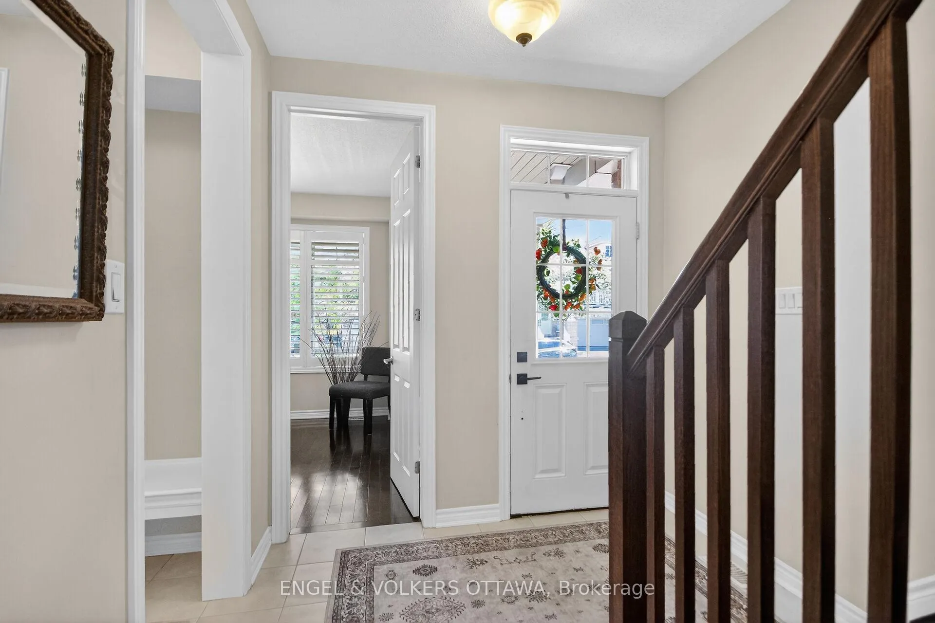 Photo 3 of 319 River Landing Avenue, Ottawa, Barrhaven - Half Moon Bay — HOMEH