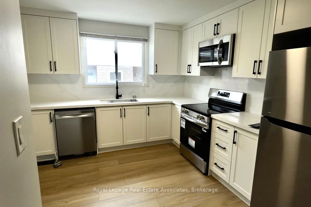 Front of Unit Unit 2, 246 Marlborough Street