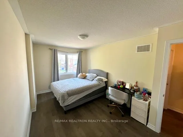 Photo 13 of 166 Winters Way, Shelburne — HOMEH