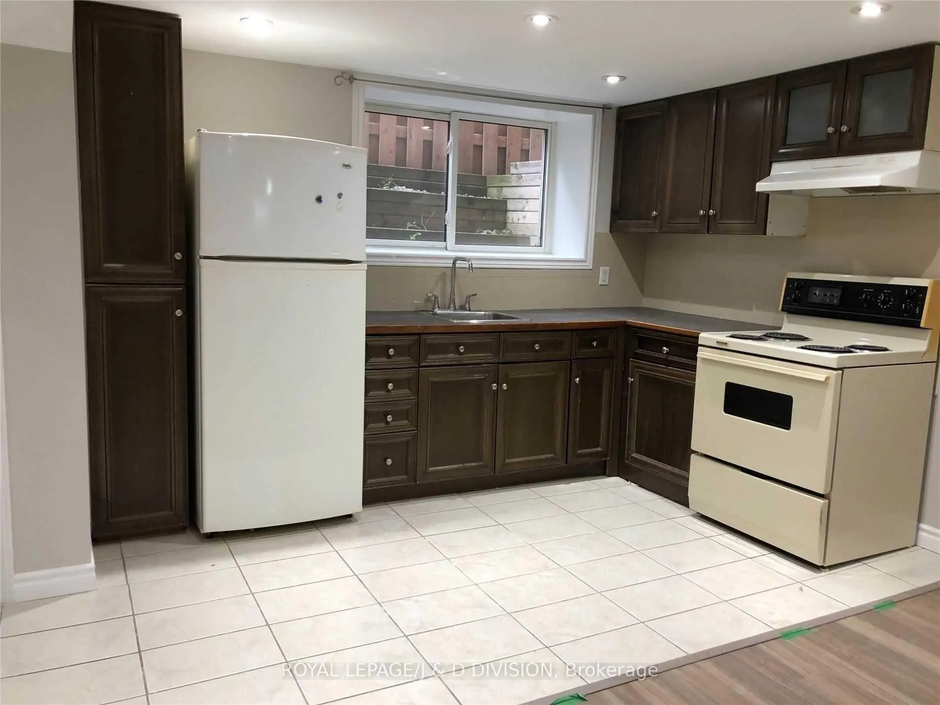 Photo 9 of Unit Lower, 778 Upper Wellington Street, Hamilton, Balfour — HOMEH