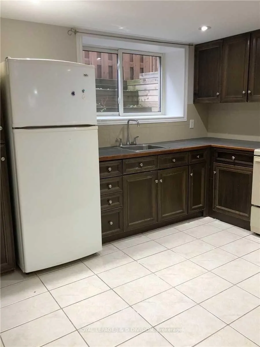 Photo 10 of Unit Lower, 778 Upper Wellington Street, Hamilton, Balfour — HOMEH