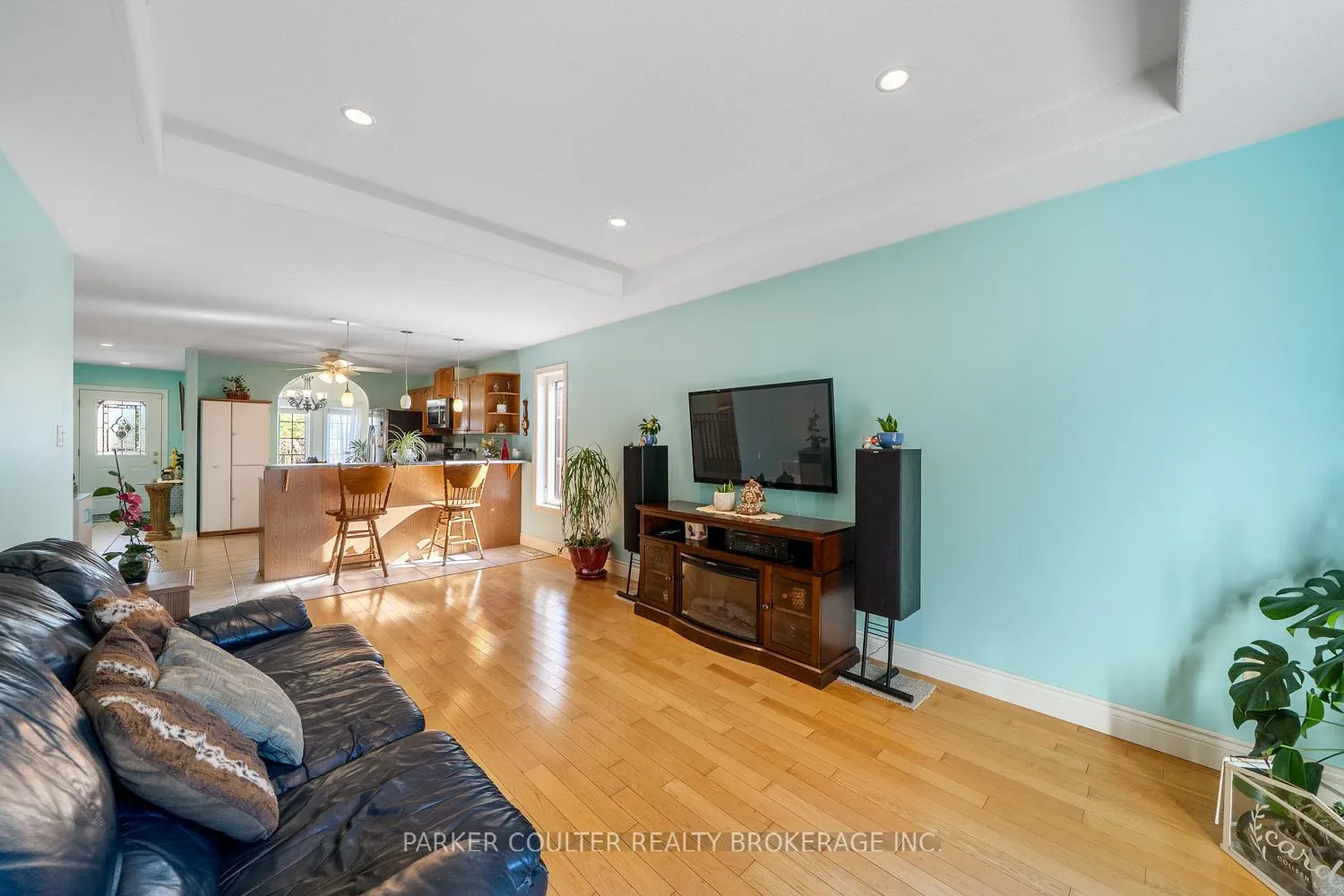 Photo 8 of 15 Edwards Drive, Barrie, Bayshore — HOMEH