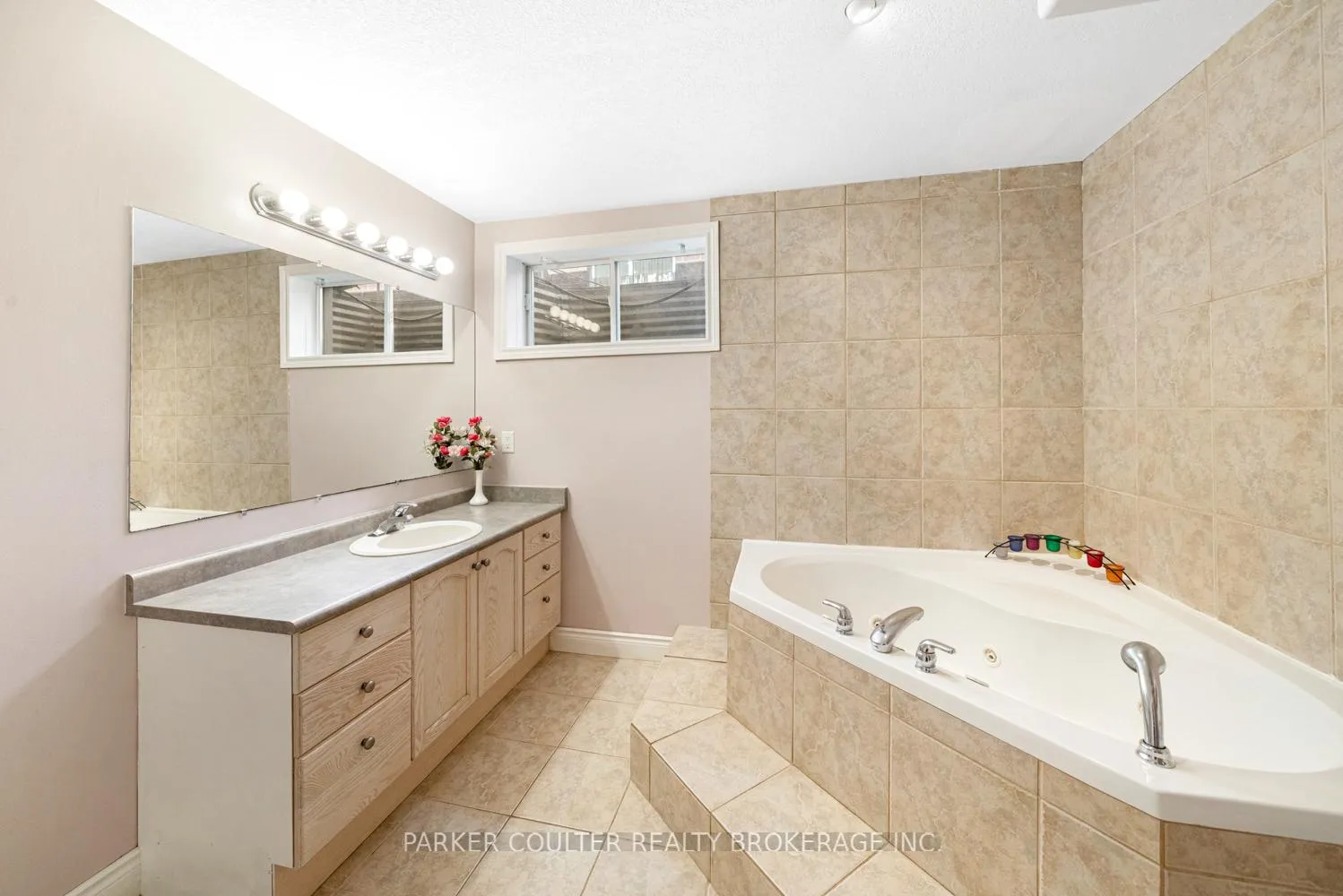 Photo 40 of 15 Edwards Drive, Barrie, Bayshore — HOMEH