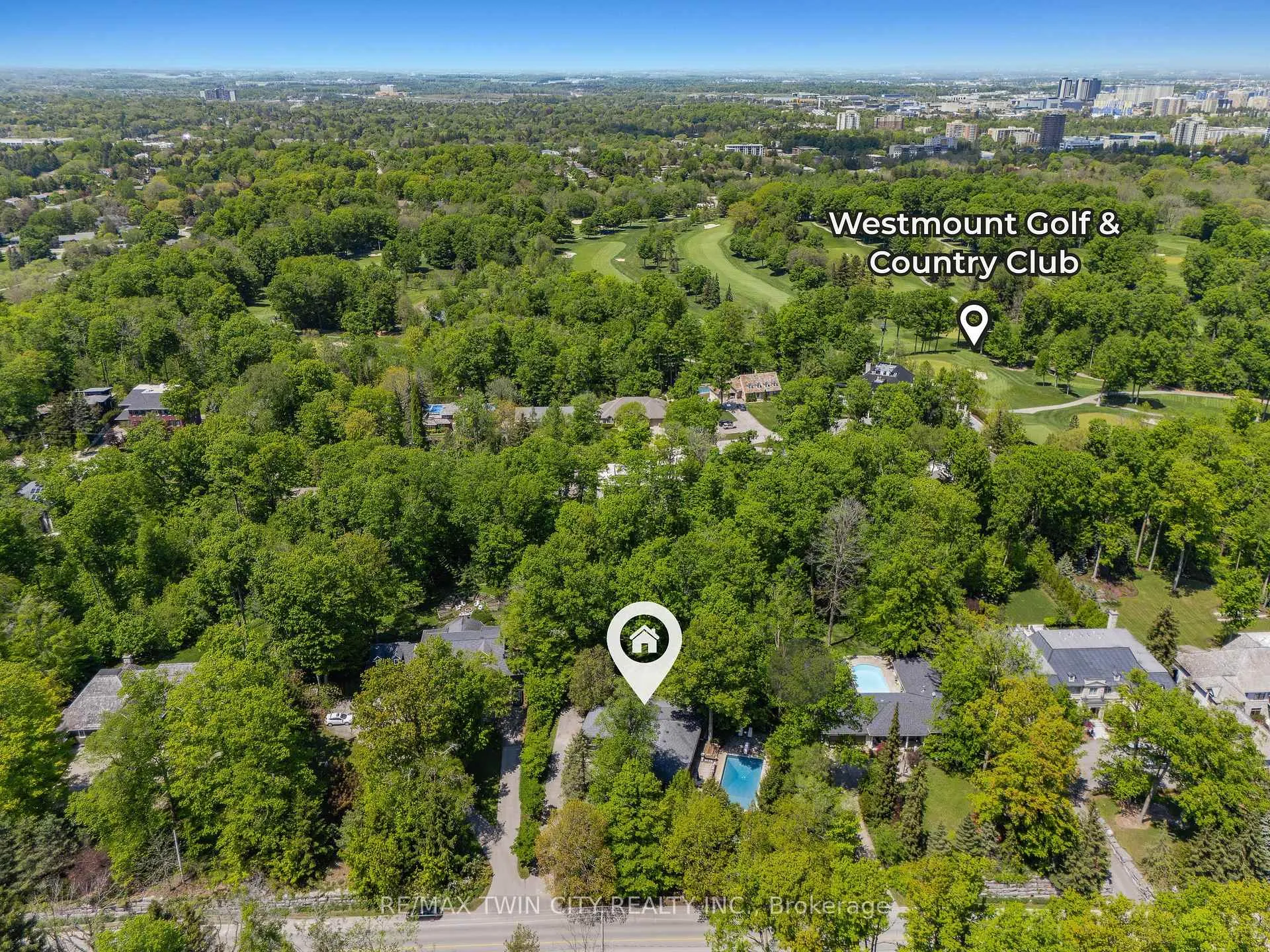 Photo 2 of 768 Glasgow Street, Kitchener — HOMEH