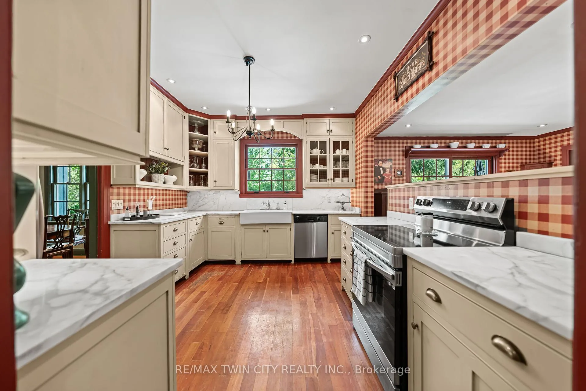 Photo 15 of 768 Glasgow Street, Kitchener — HOMEH