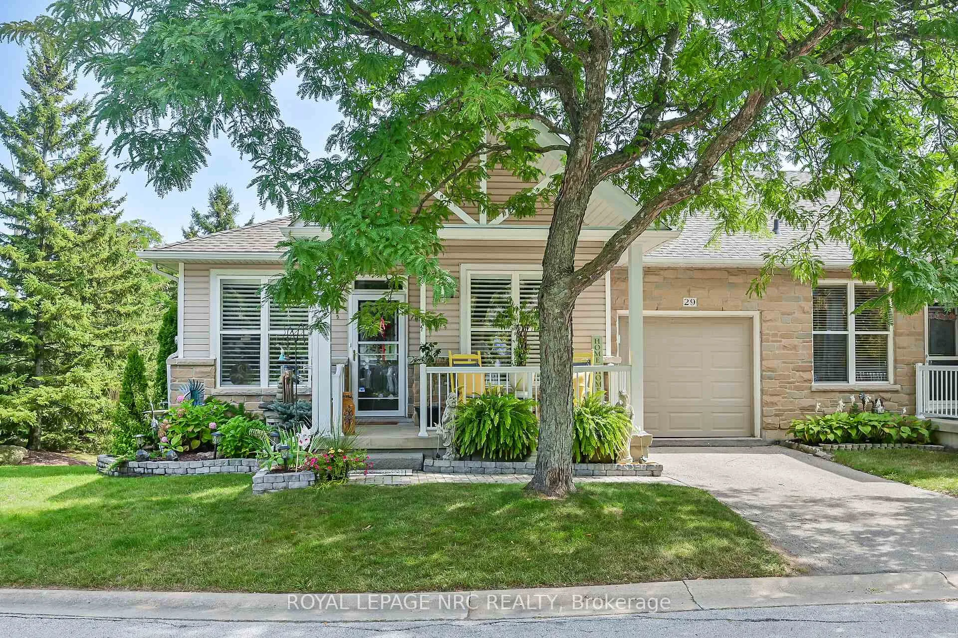 Photo 3 of Unit 29, 20 Kitty Murray Lane, Hamilton, Meadowlands — HOMEH