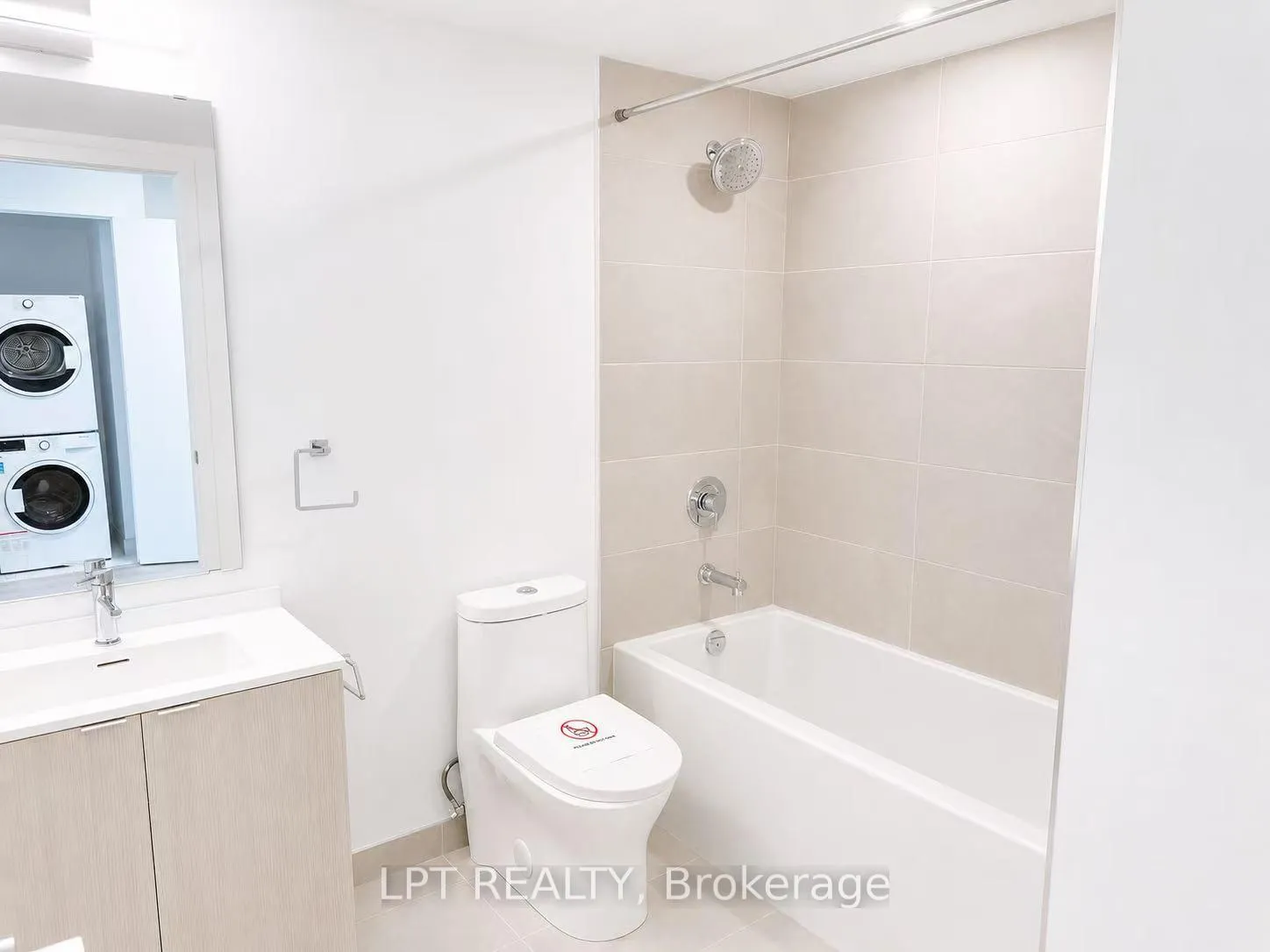 Photo 4 of Unit 2308, 100 Queen Street E, Toronto, Church-Yonge Corridor — HOMEH