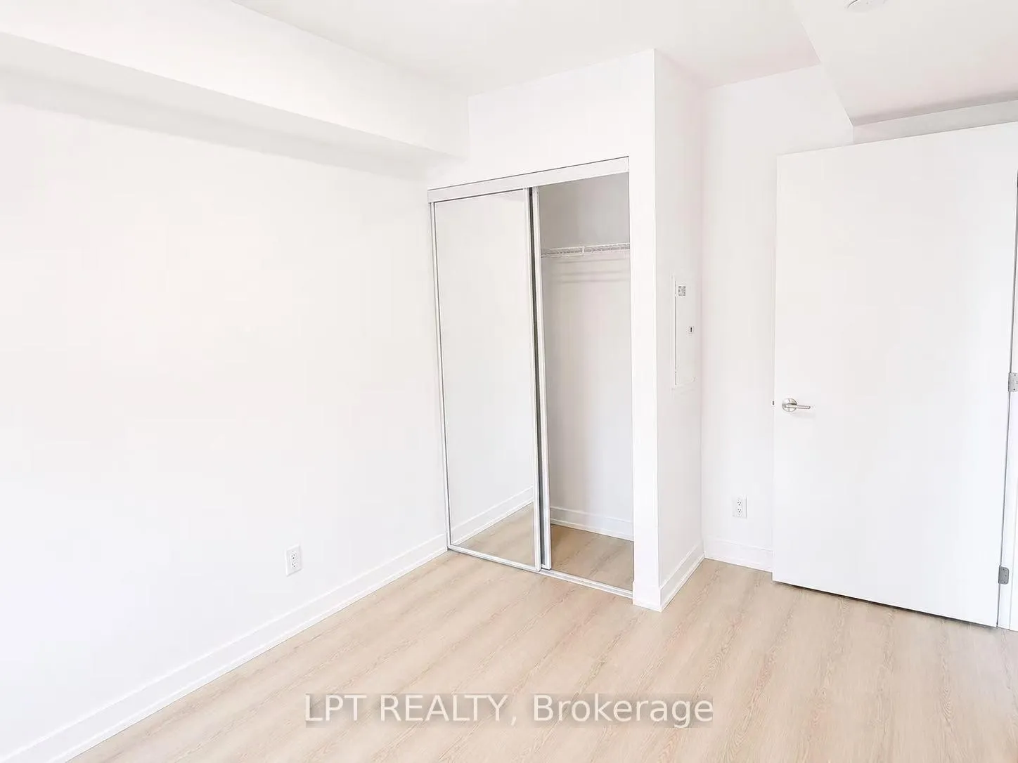 Photo 8 of Unit 2308, 100 Queen Street E, Toronto, Church-Yonge Corridor — HOMEH