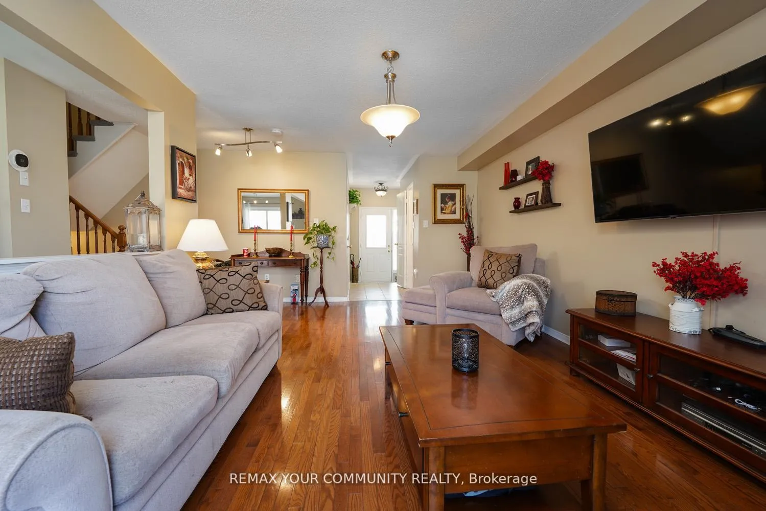 Photo 6 of 109 Collis Drive, Aurora, Bayview Northeast — HOMEH