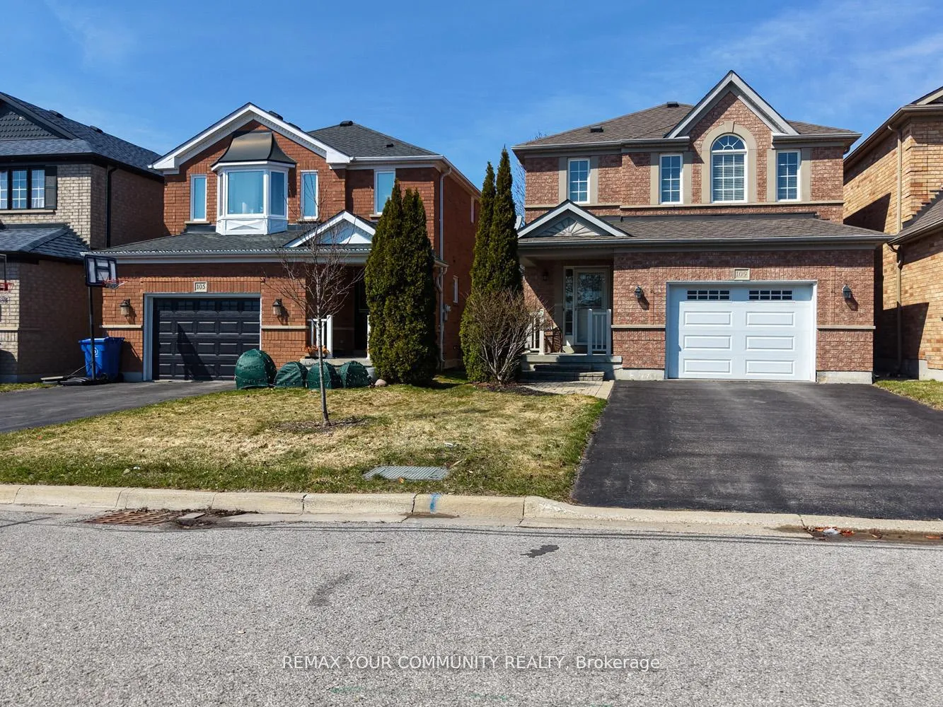 Photo 32 of 109 Collis Drive, Aurora, Bayview Northeast — HOMEH