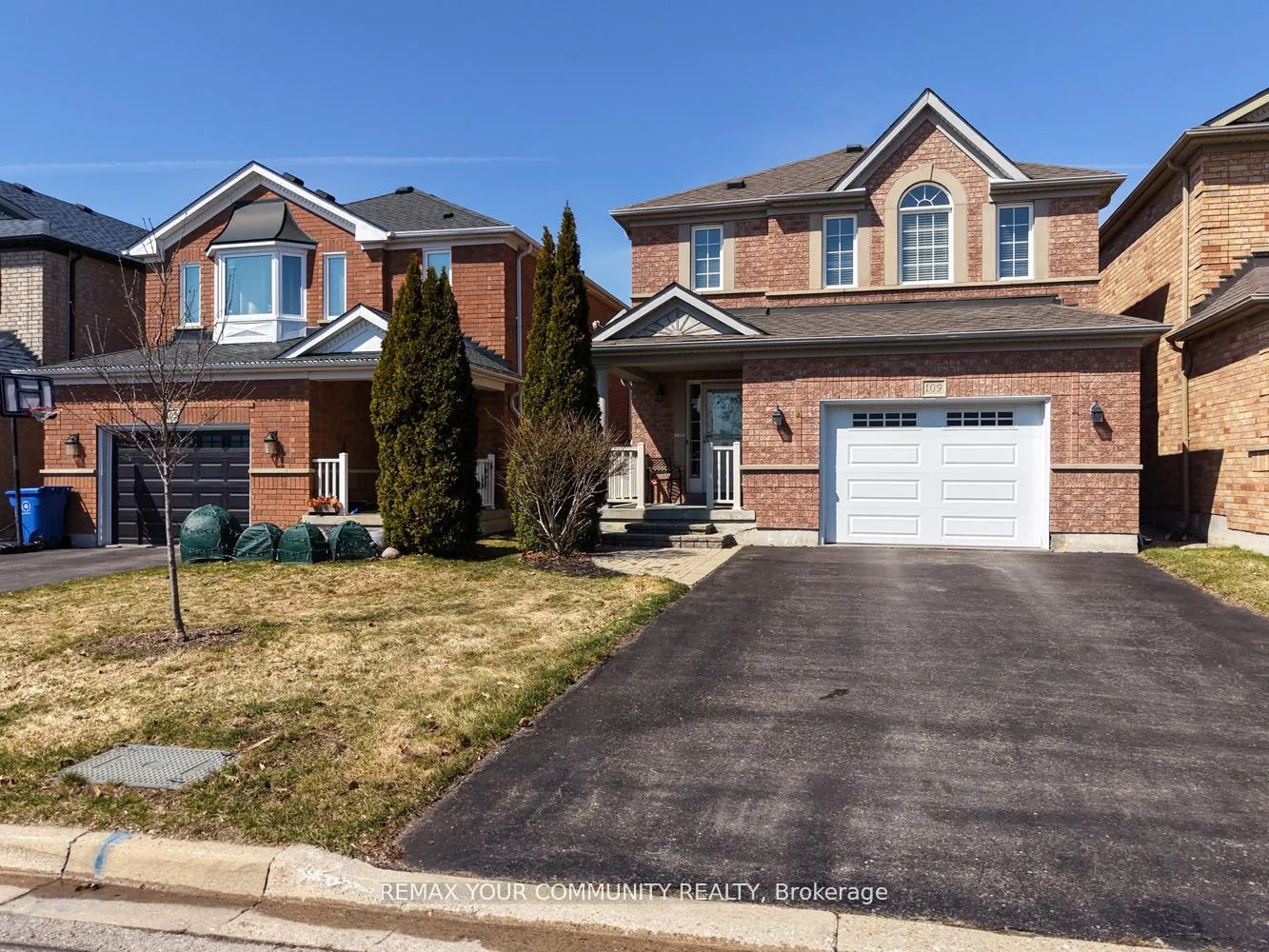 Photo 36 of 109 Collis Drive, Aurora, Bayview Northeast — HOMEH