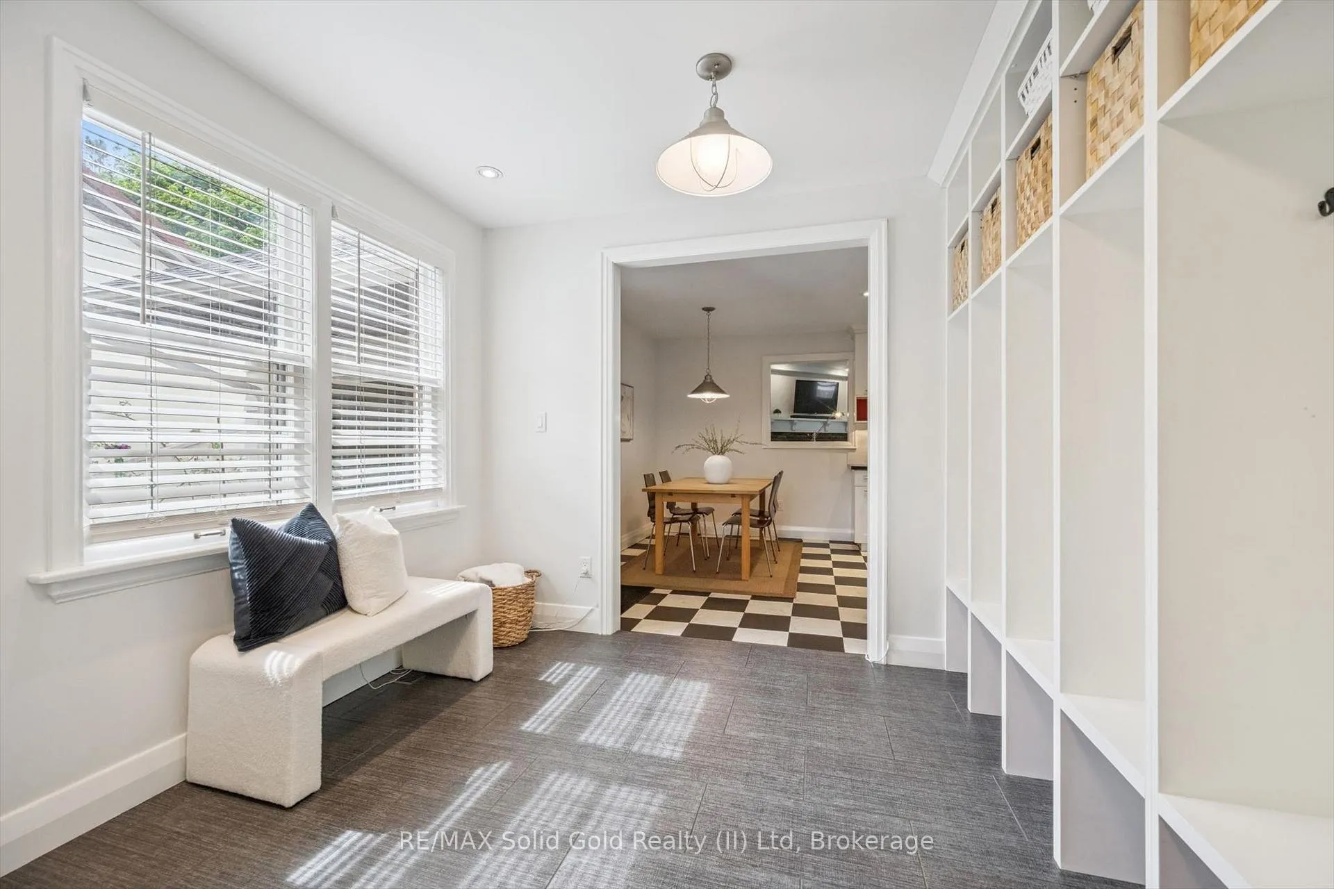 Photo 5 of 186 Forsyth Drive, Waterloo — HOMEH