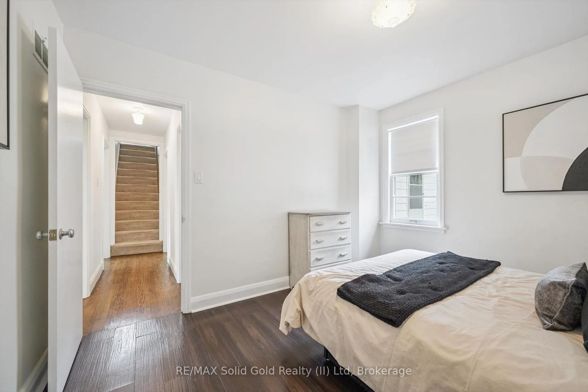 Photo 17 of 186 Forsyth Drive, Waterloo — HOMEH