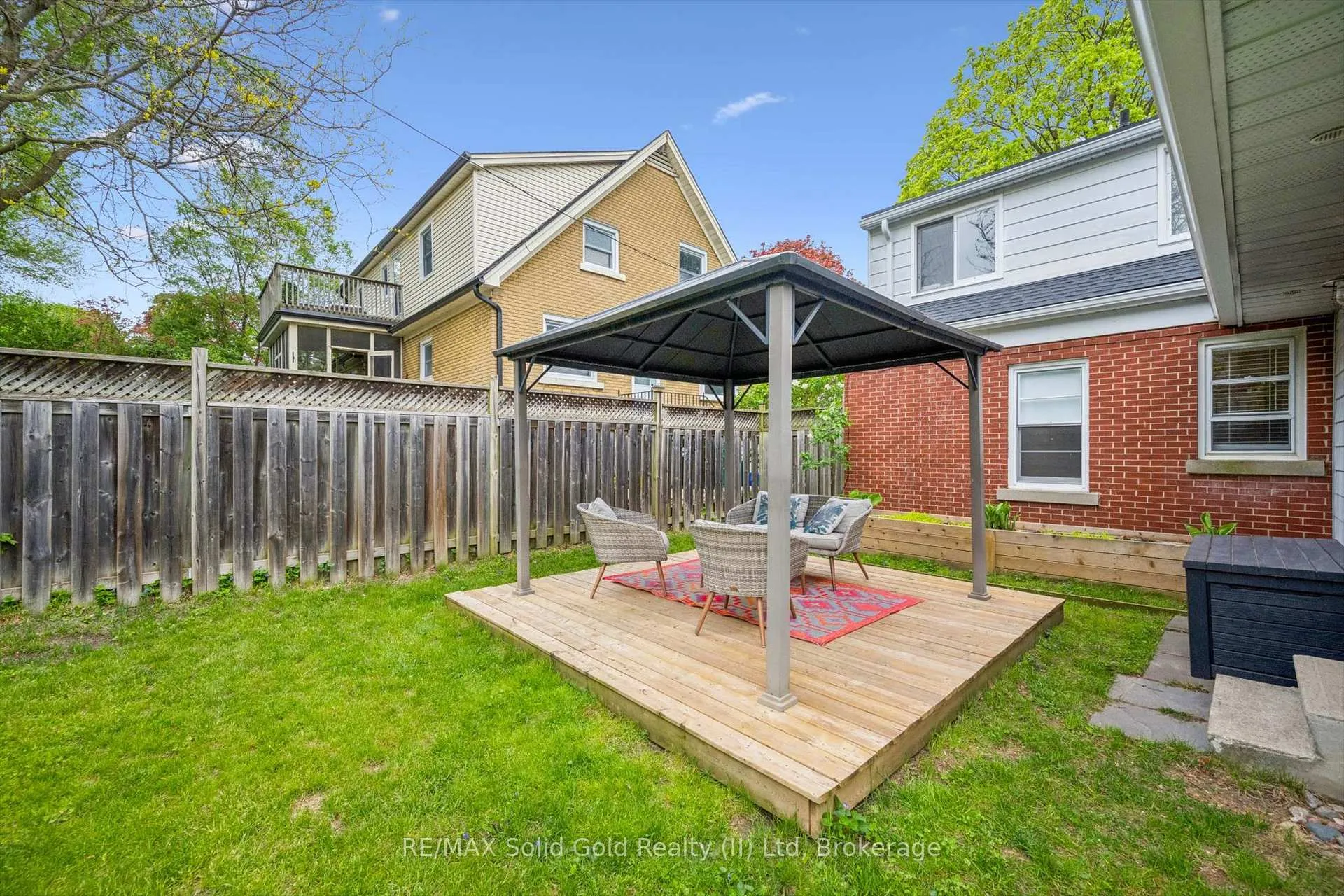 Photo 32 of 186 Forsyth Drive, Waterloo — HOMEH