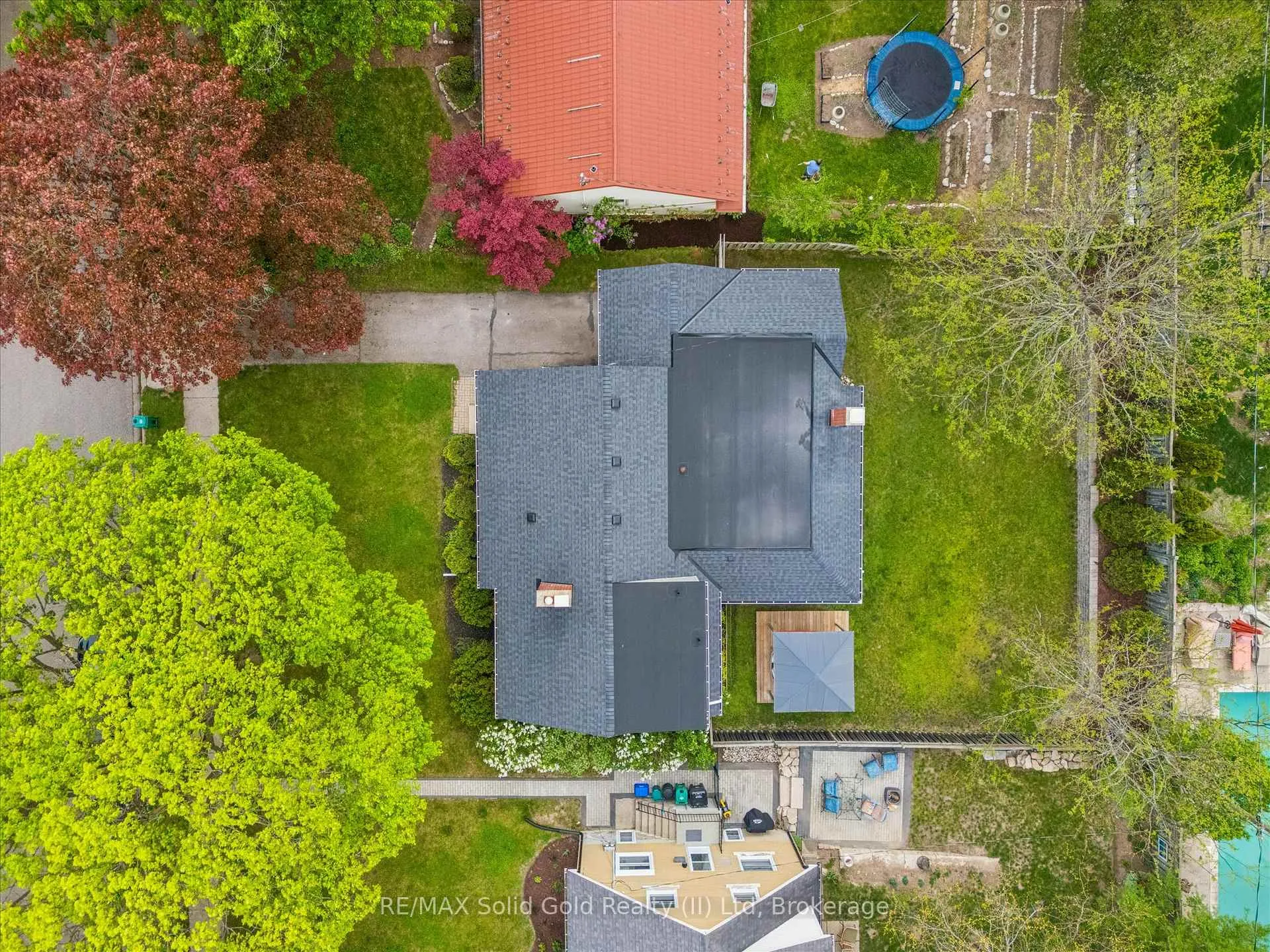 Photo 37 of 186 Forsyth Drive, Waterloo — HOMEH