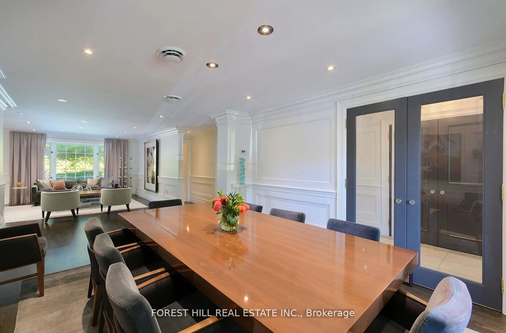 Photo 10 of 34 Forest Ridge Drive, Toronto, Forest Hill North — HOMEH