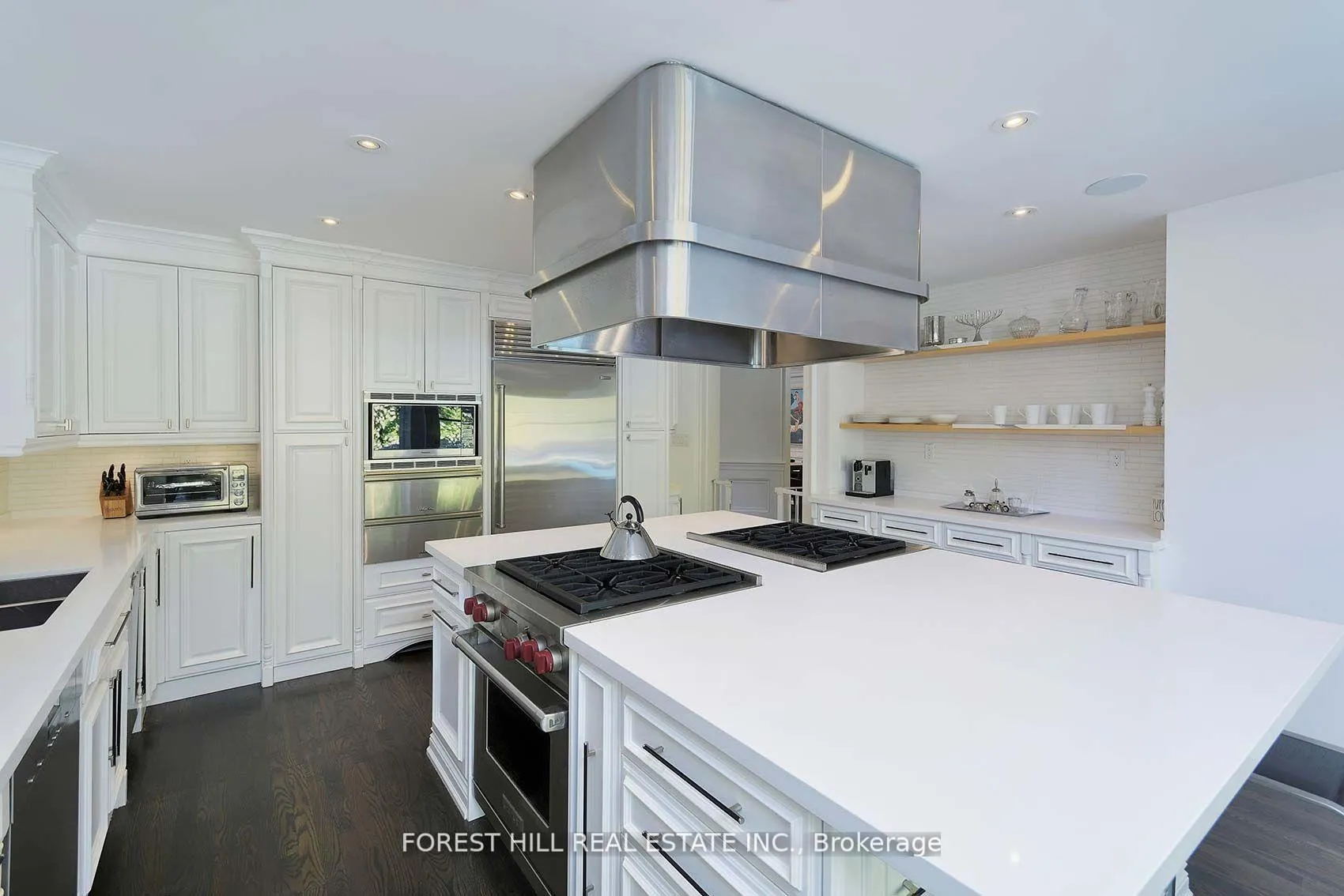 Photo 12 of 34 Forest Ridge Drive, Toronto, Forest Hill North — HOMEH