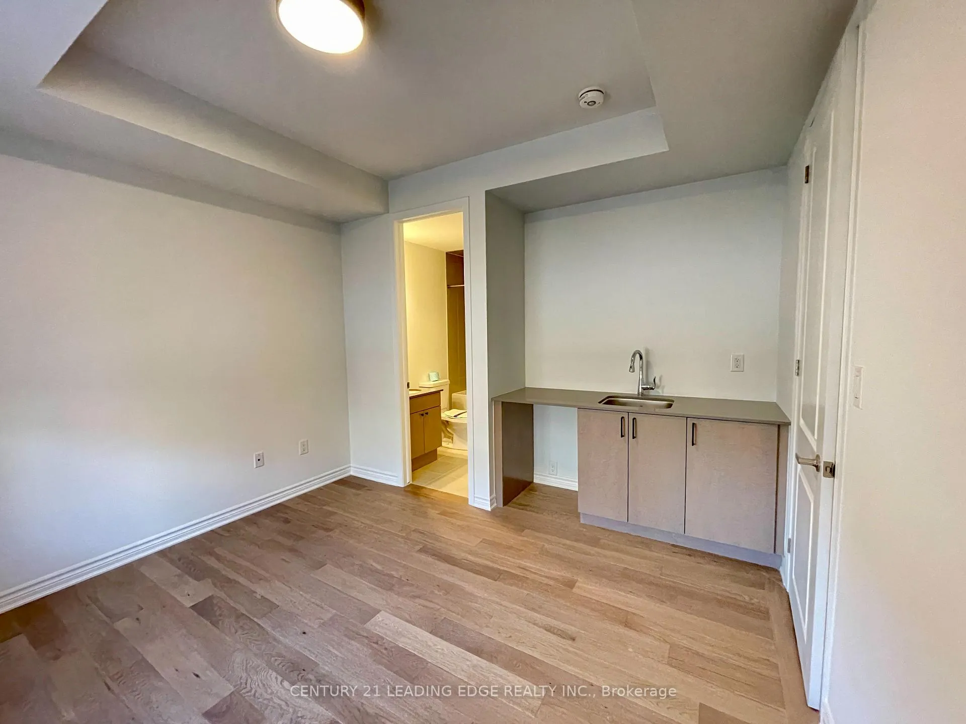 Photo 3 of 82 Avani Avenue, Markham, Rural Markham — HOMEH