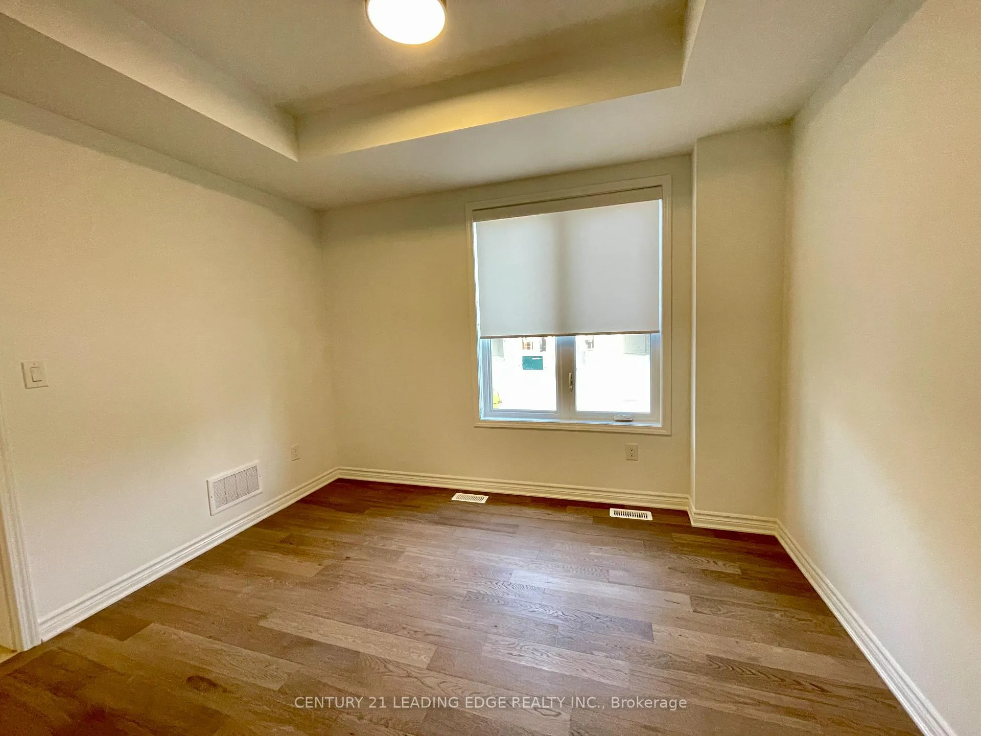 Photo 4 of 82 Avani Avenue, Markham, Rural Markham — HOMEH