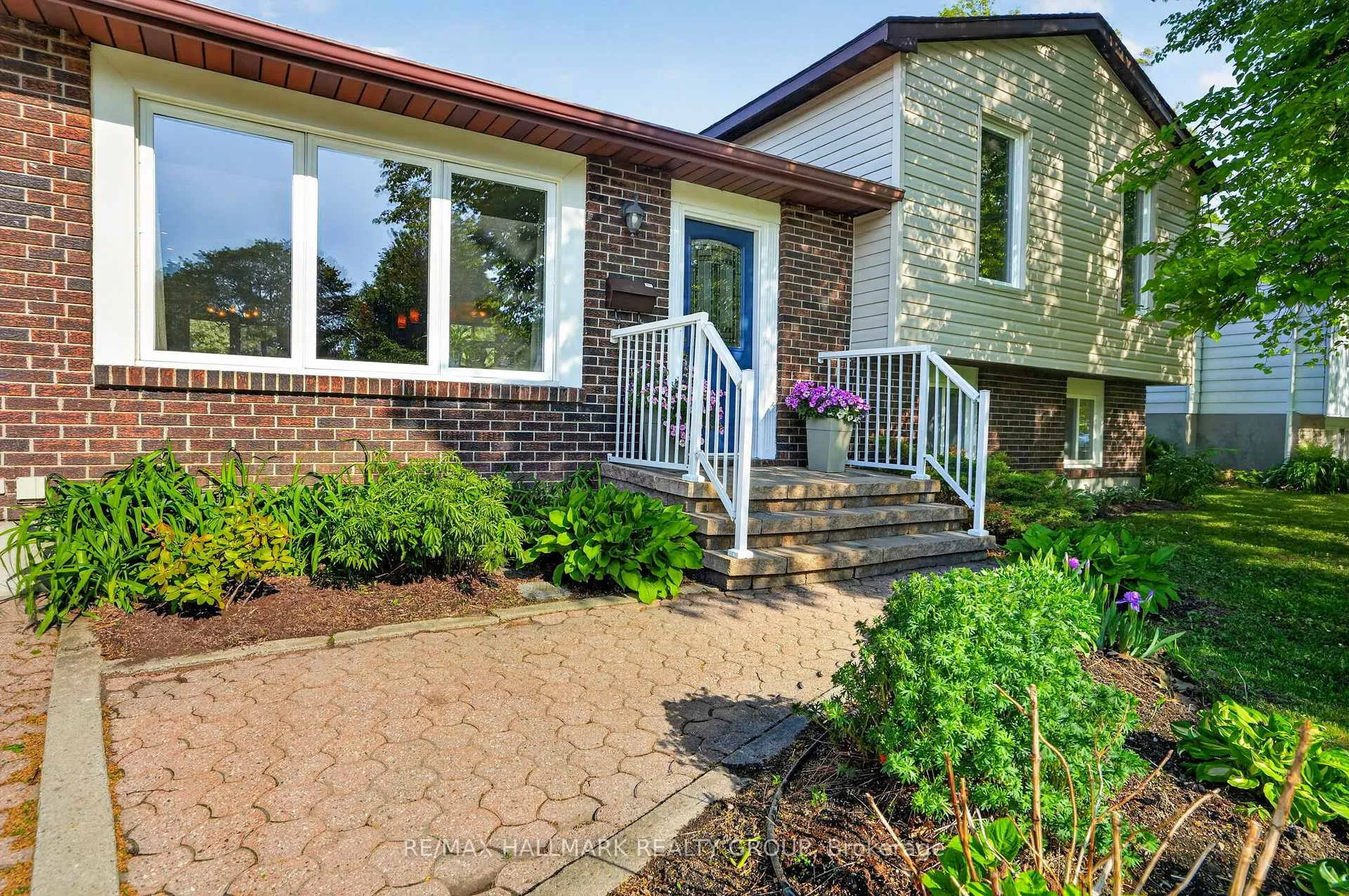 Photo 1 of 56 Dallaire Crescent, Ottawa, Richmond — HOMEH