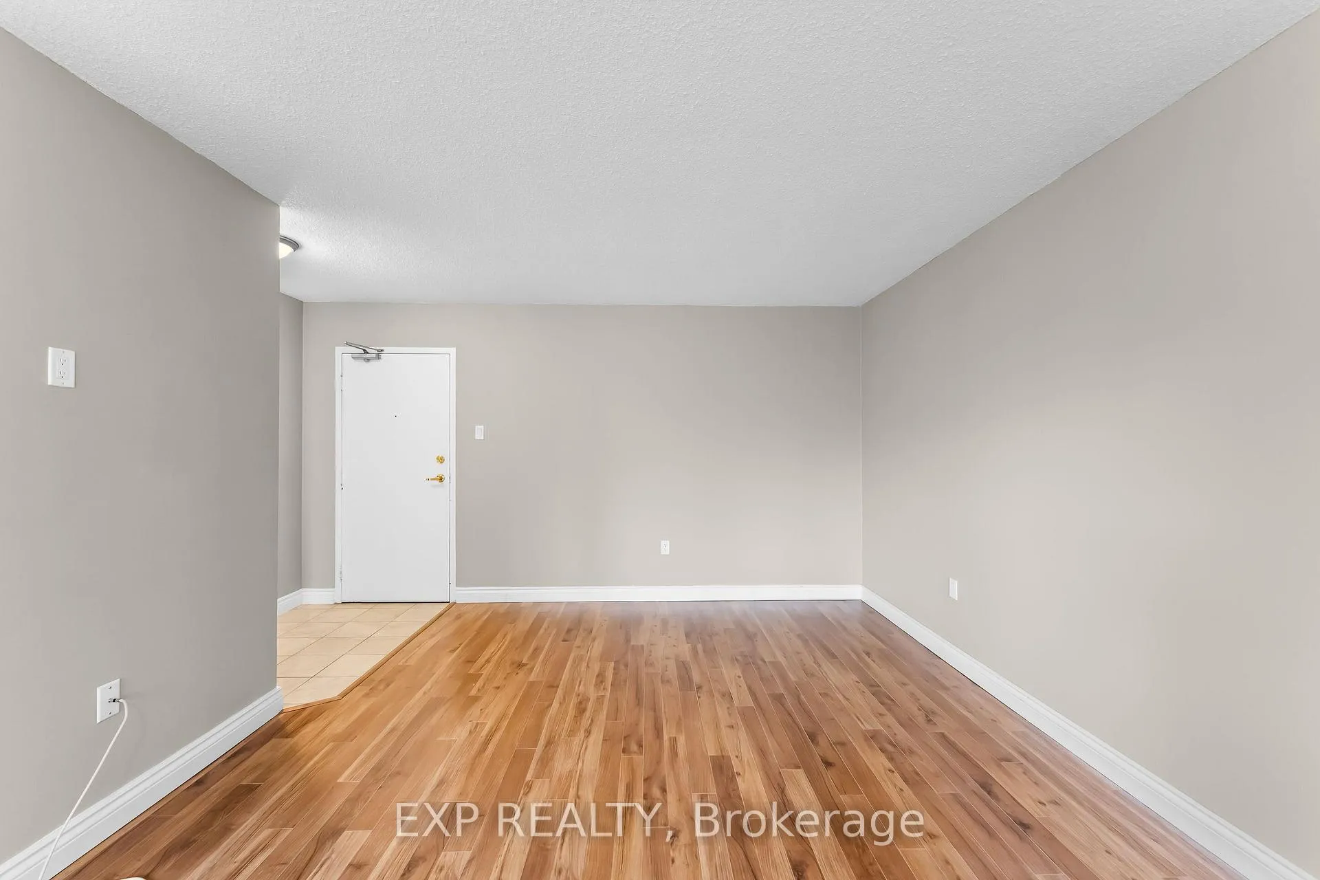 Photo 4 of Unit 407, 6390 Huggins Street, Niagara Falls, Stamford — HOMEH