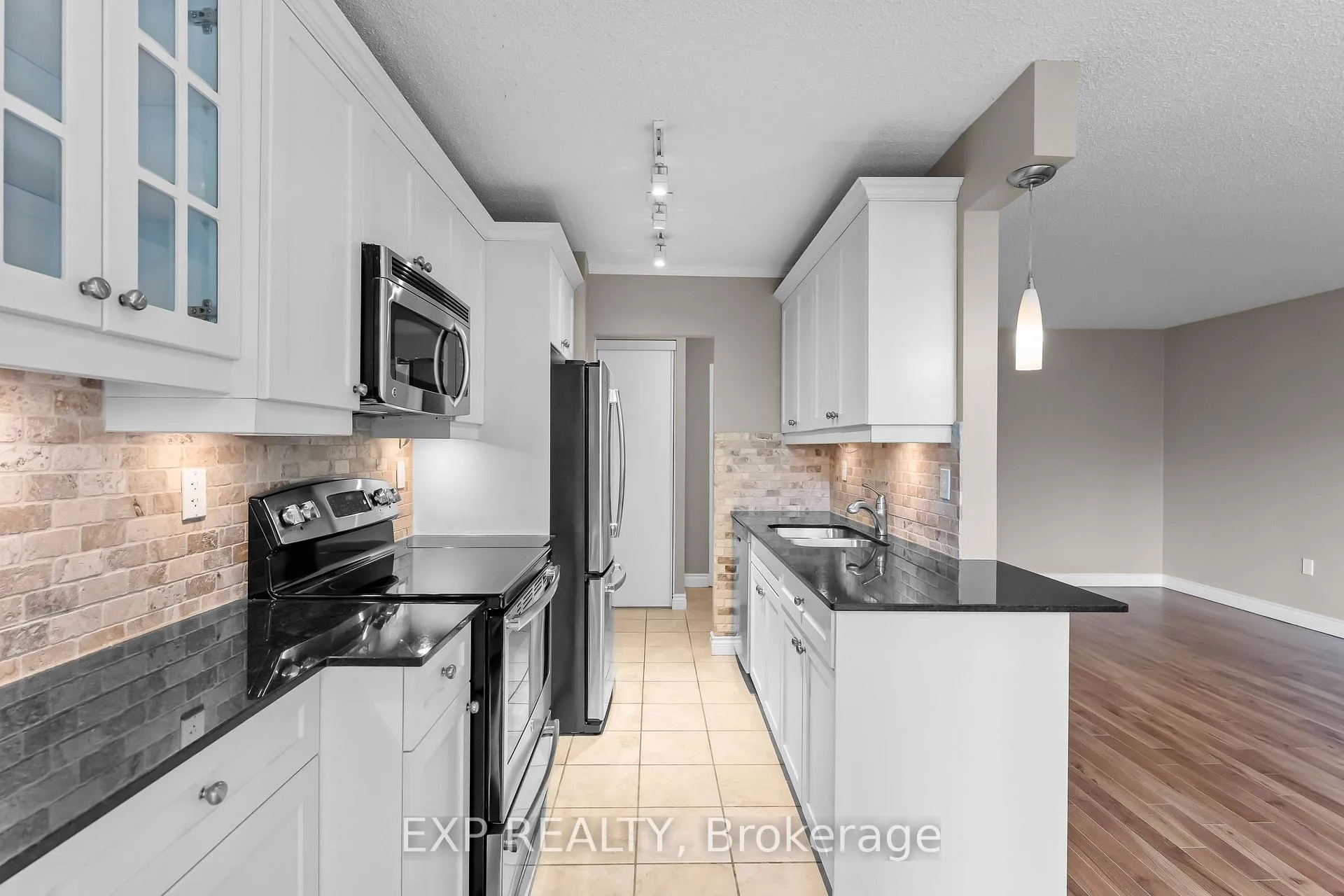 Photo 12 of Unit 407, 6390 Huggins Street, Niagara Falls, Stamford — HOMEH