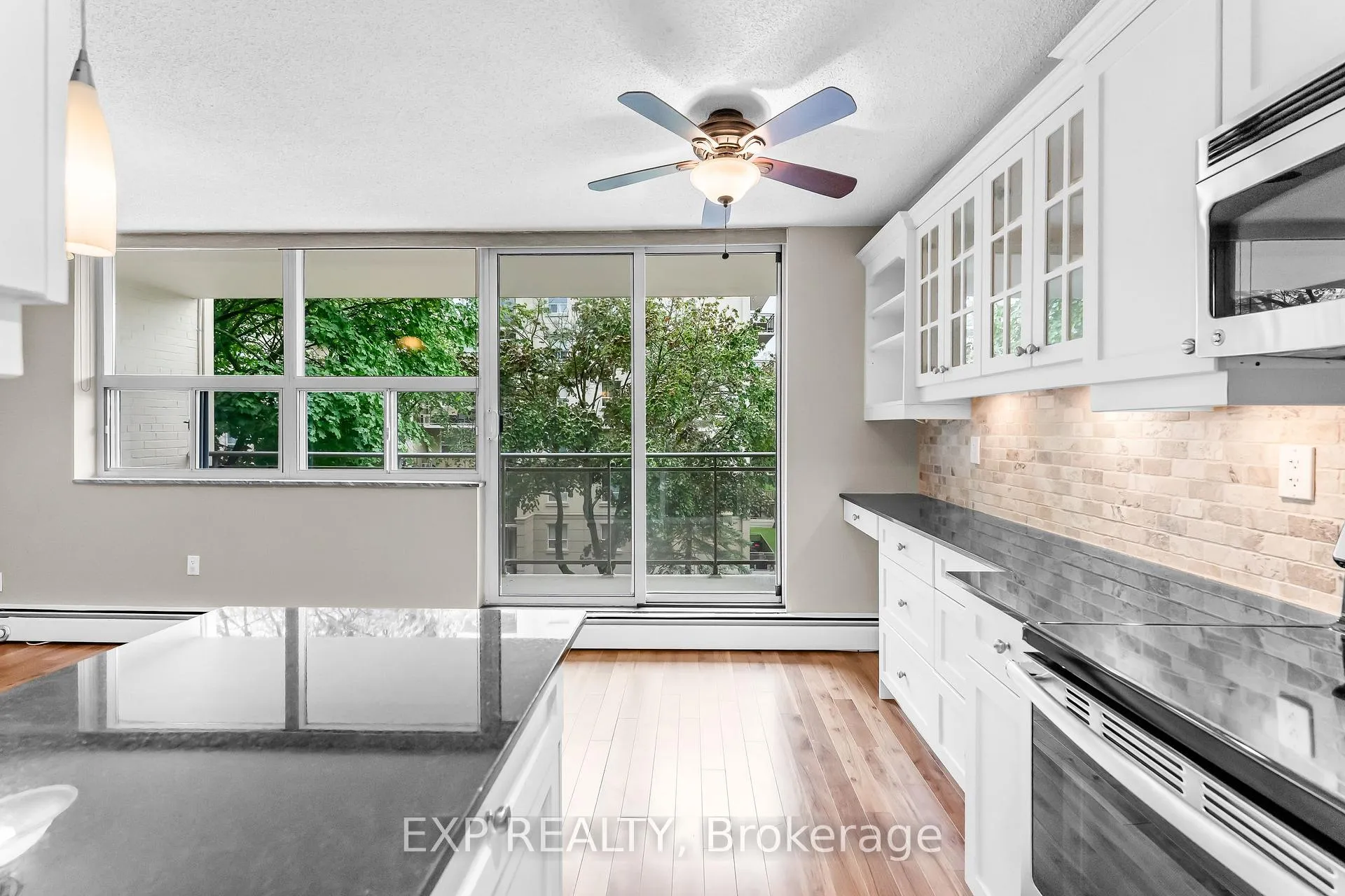 Photo 15 of Unit 407, 6390 Huggins Street, Niagara Falls, Stamford — HOMEH