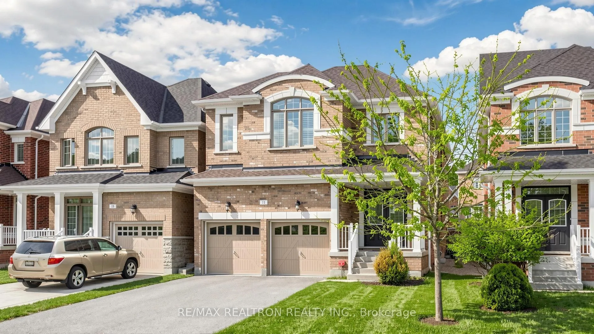 Photo 2 of 11 Peter Miller Street, Aurora, Rural Aurora — HOMEH