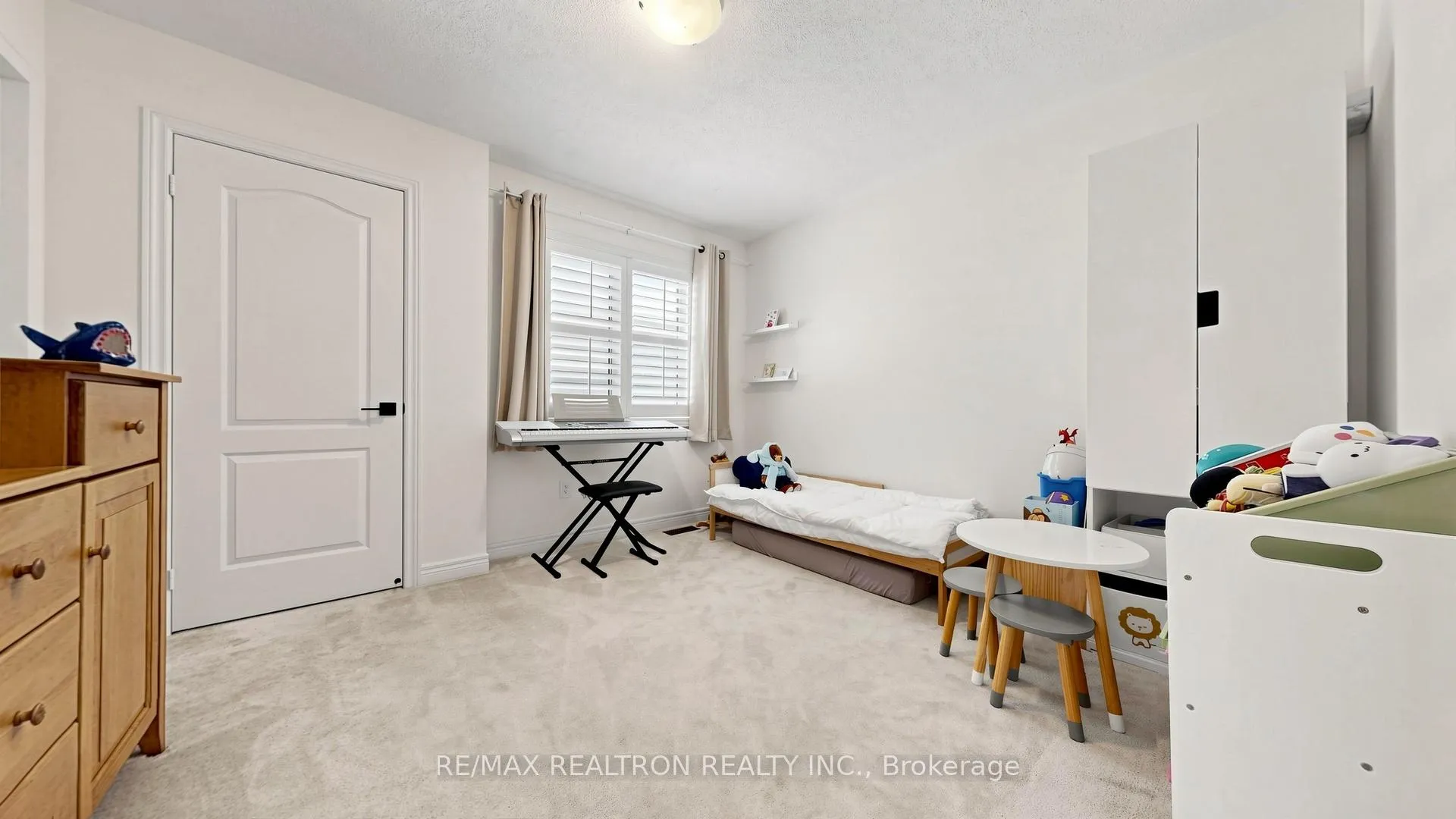 Photo 31 of 11 Peter Miller Street, Aurora, Rural Aurora — HOMEH