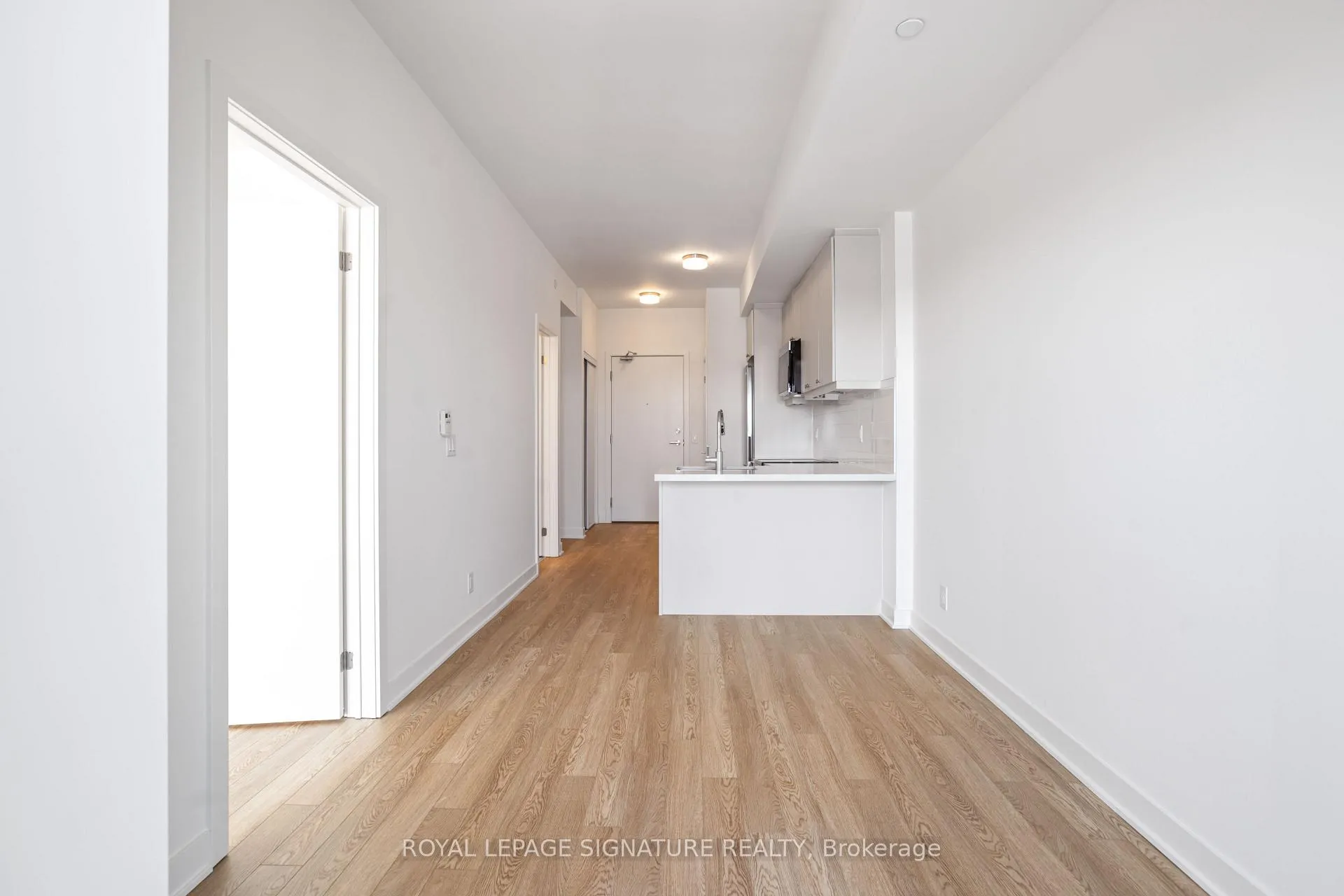 Photo 10 of Unit 505, 51 Clarington Boulevard, Clarington, Bowmanville — HOMEH