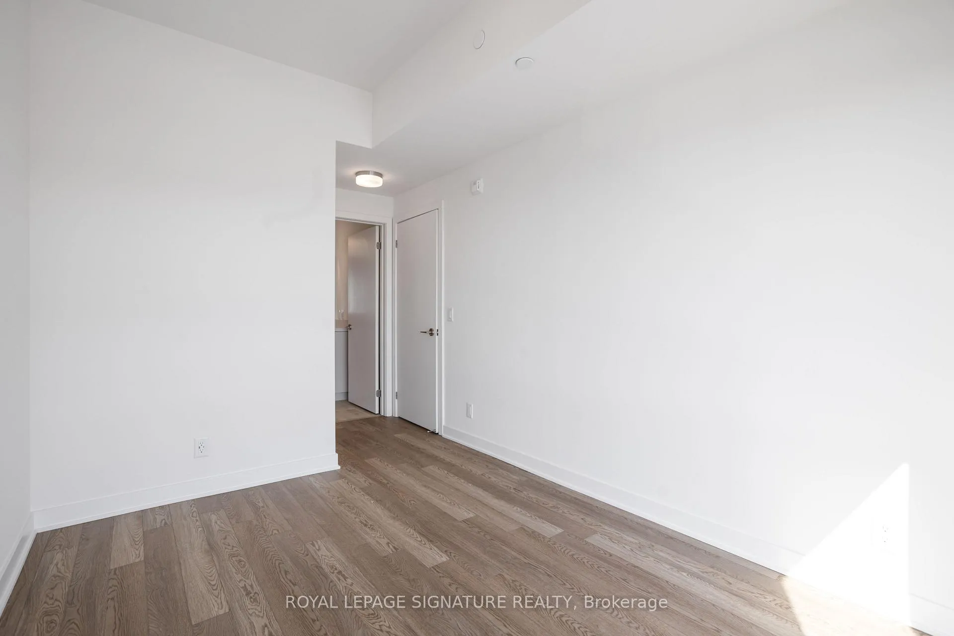 Photo 19 of Unit 505, 51 Clarington Boulevard, Clarington, Bowmanville — HOMEH