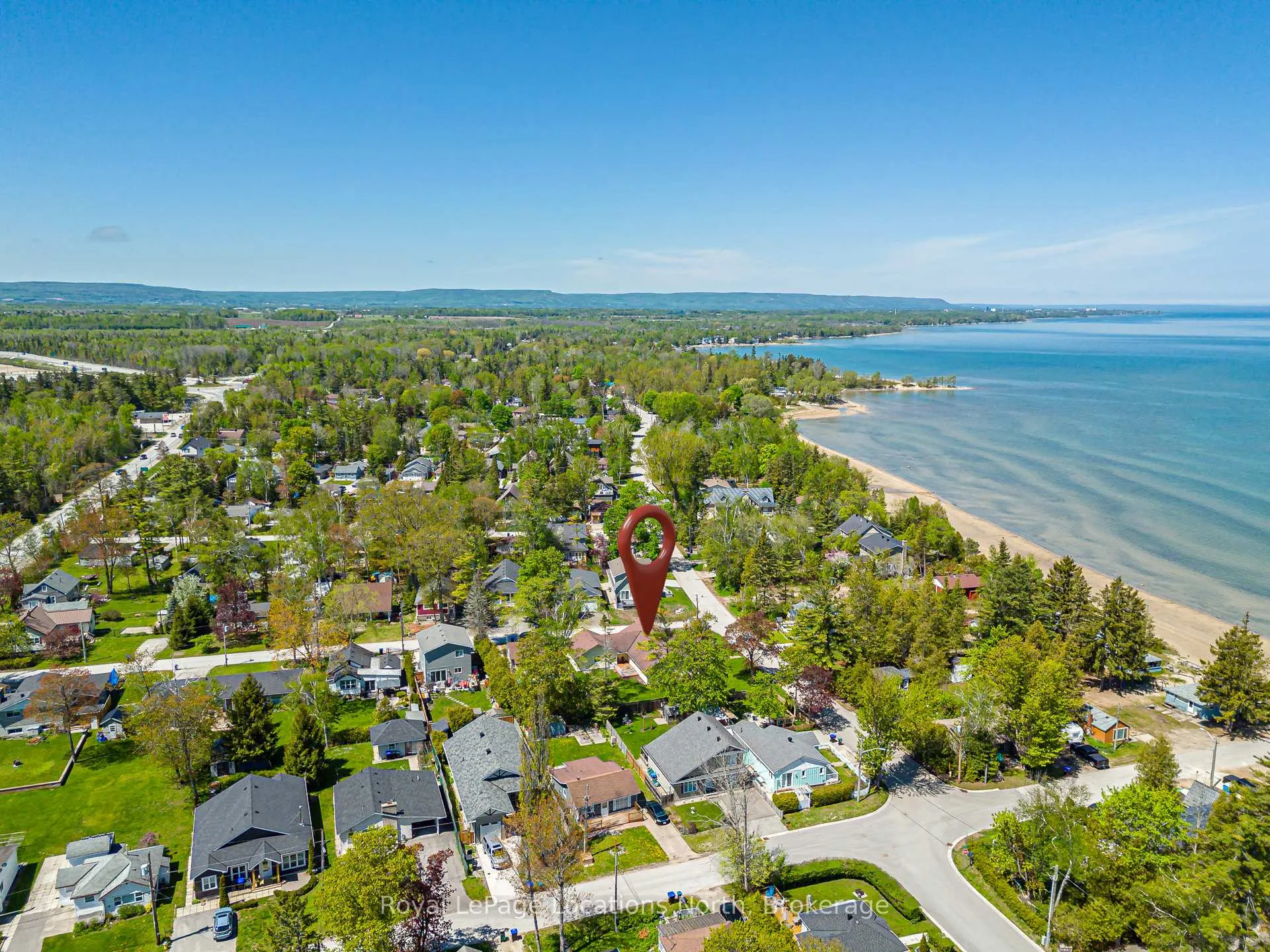 Photo 3 of 1857 Shore Lane, Wasaga Beach — HOMEH