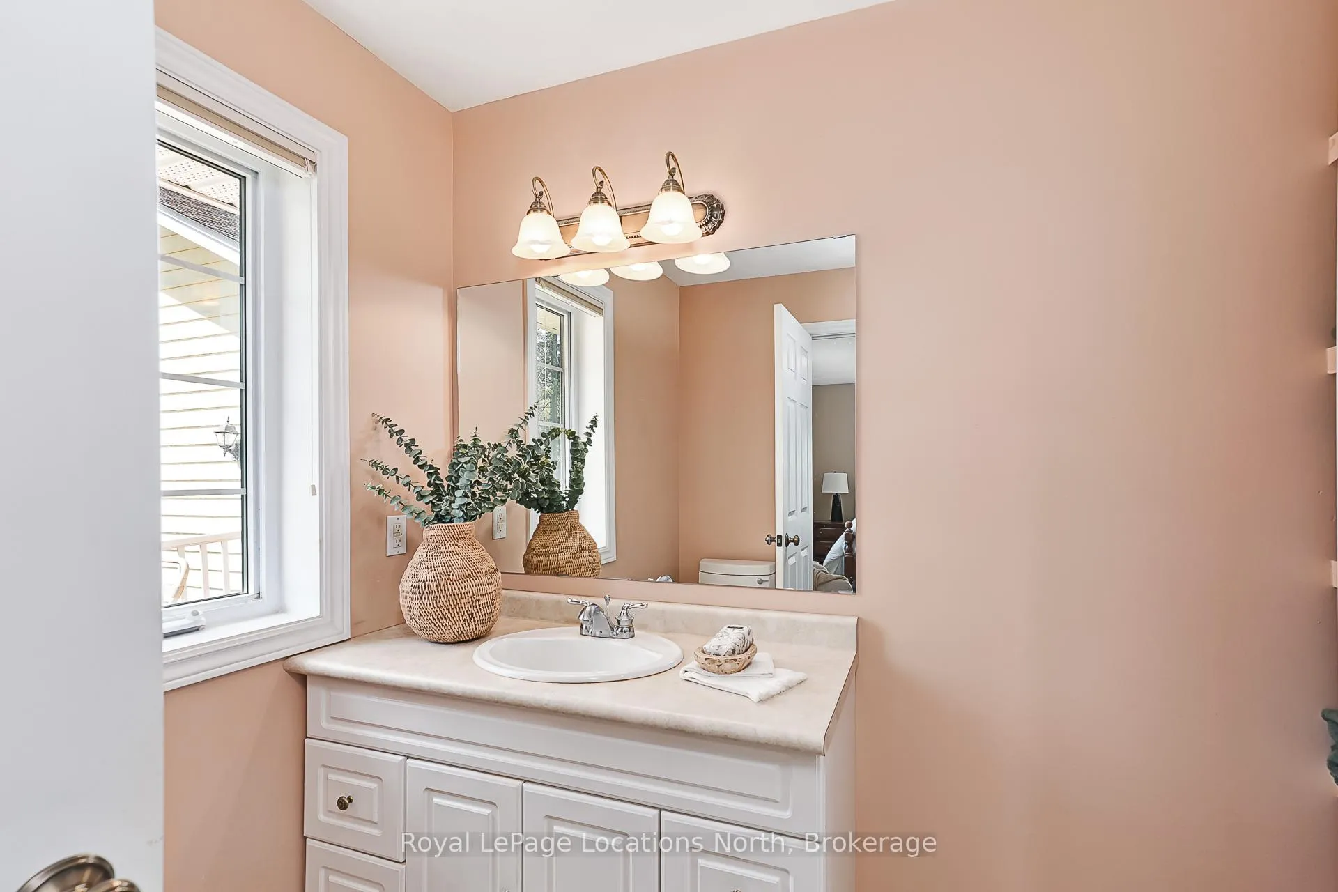 Photo 35 of 1857 Shore Lane, Wasaga Beach — HOMEH