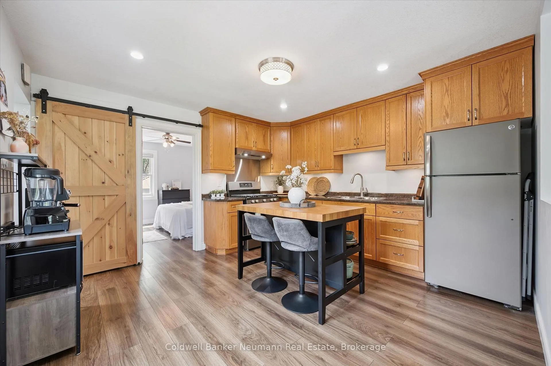 Photo 9 of 61 Johnston Street, Guelph, St. Patrick's Ward — HOMEH