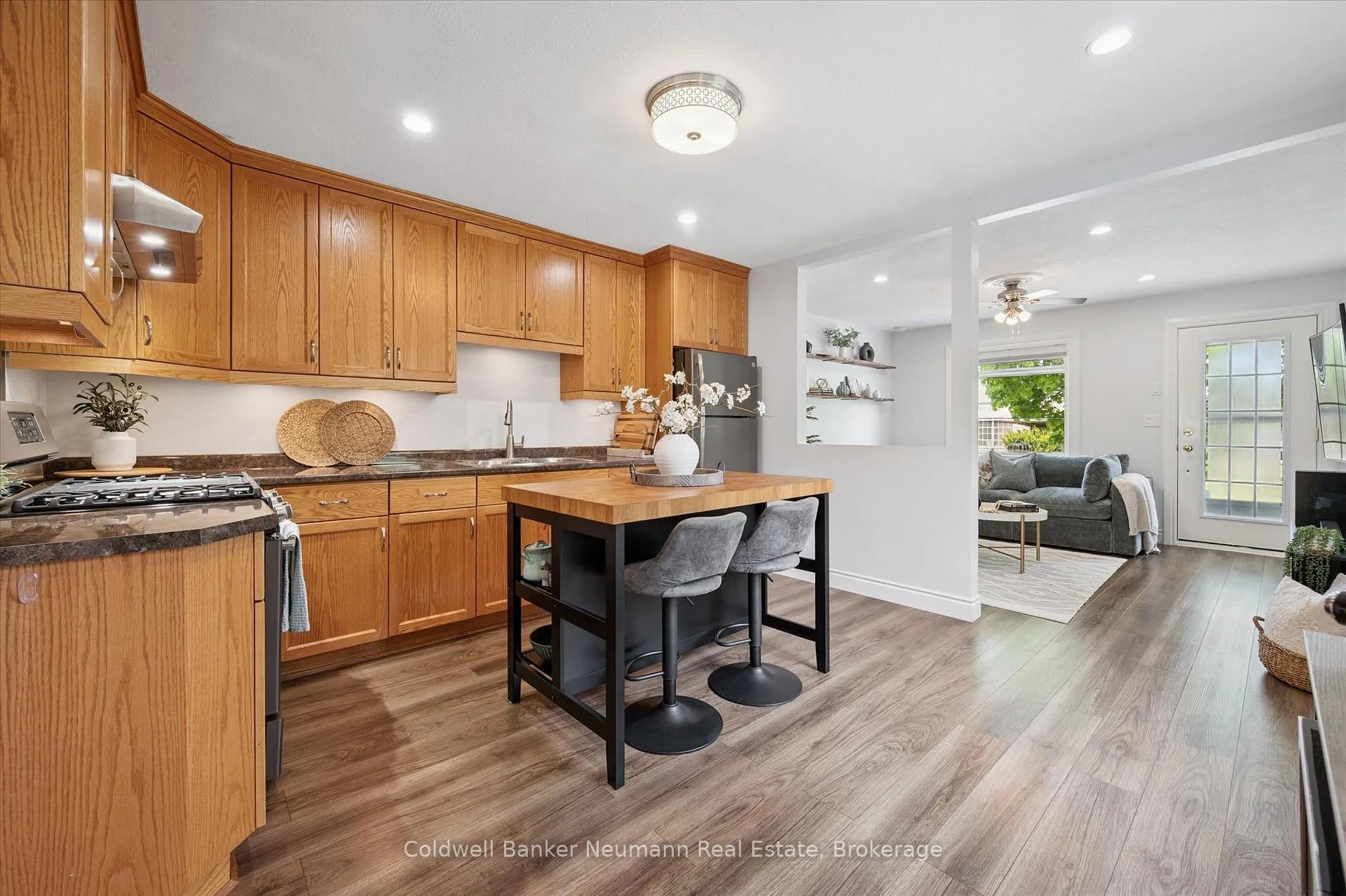 Photo 10 of 61 Johnston Street, Guelph, St. Patrick's Ward — HOMEH