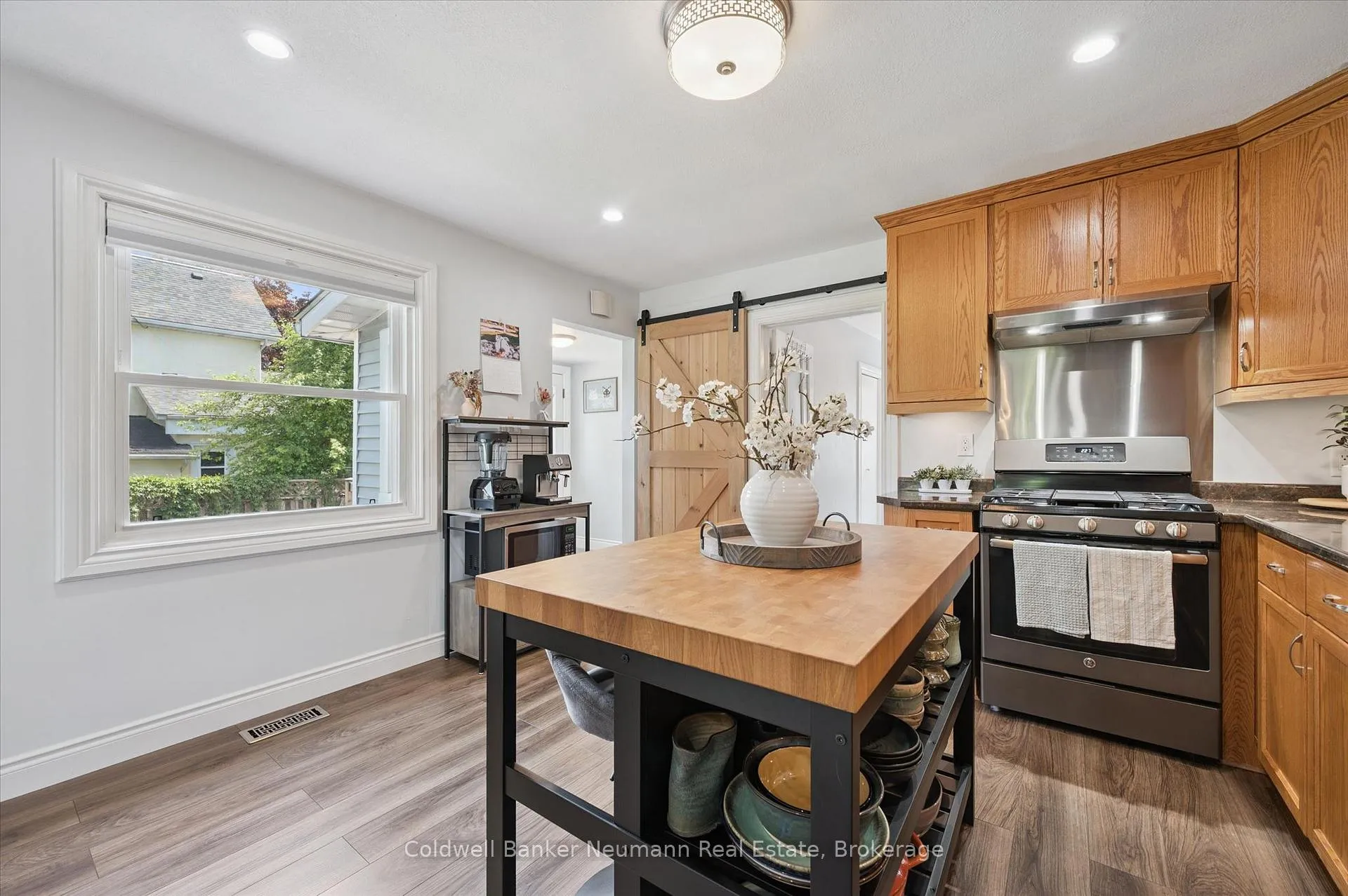 Photo 13 of 61 Johnston Street, Guelph, St. Patrick's Ward — HOMEH