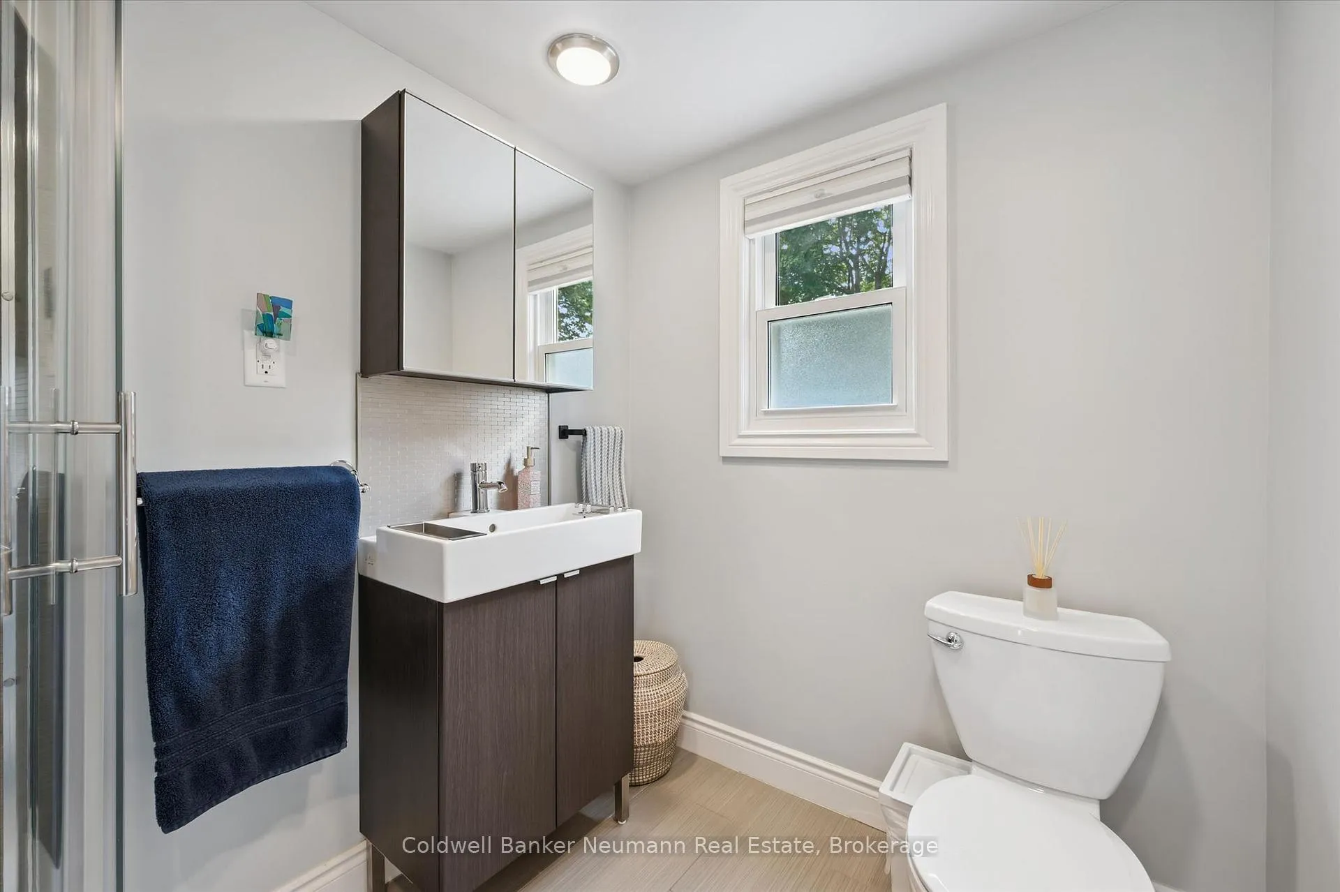Photo 17 of 61 Johnston Street, Guelph, St. Patrick's Ward — HOMEH
