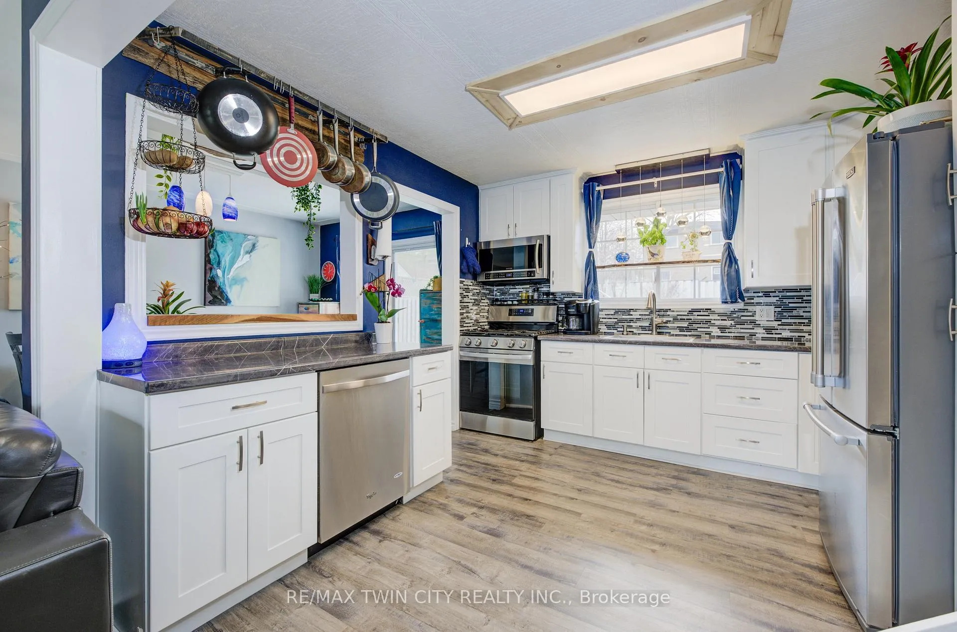 Photo 9 of 57 Larkspur Crescent, Kitchener — HOMEH