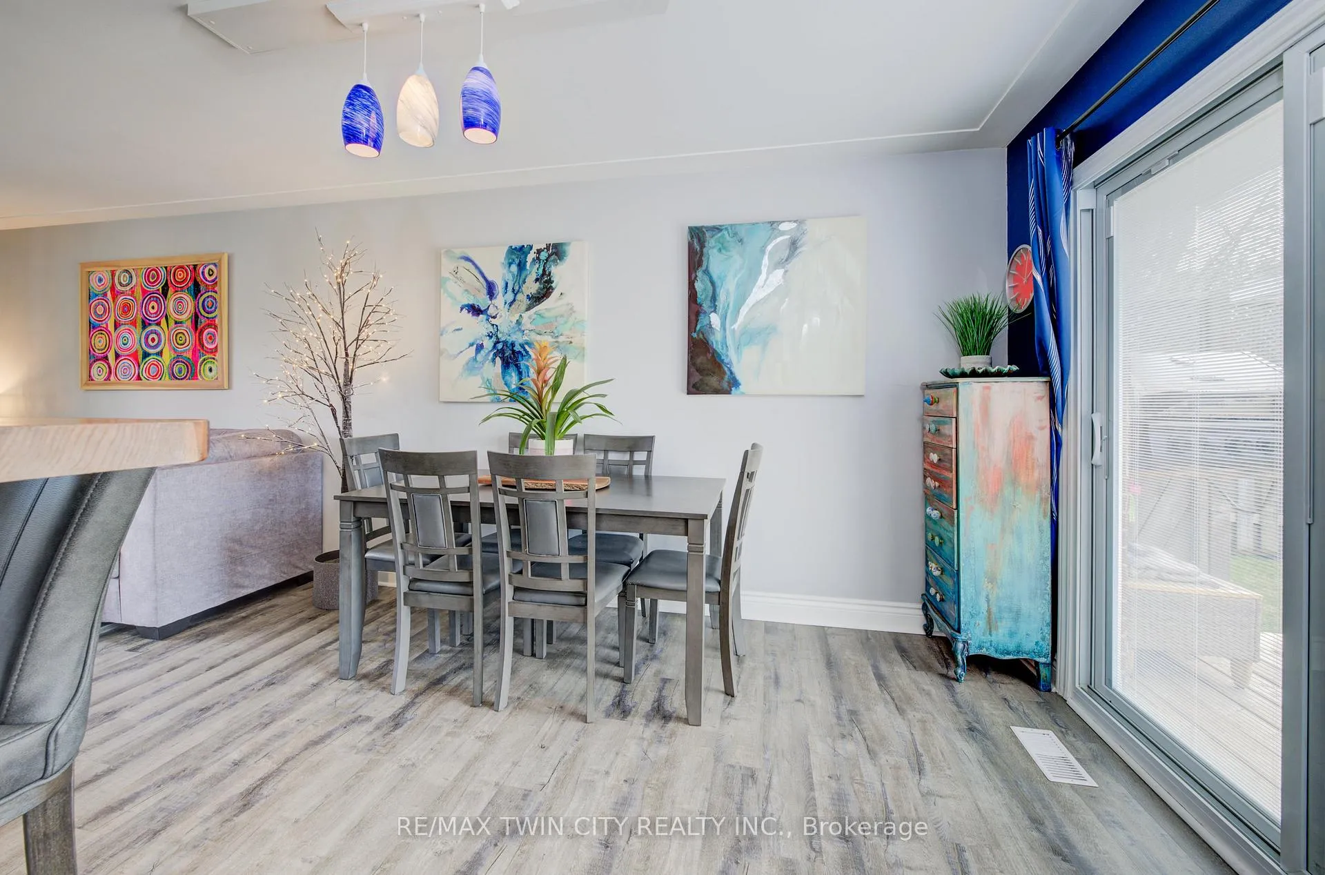 Photo 12 of 57 Larkspur Crescent, Kitchener — HOMEH