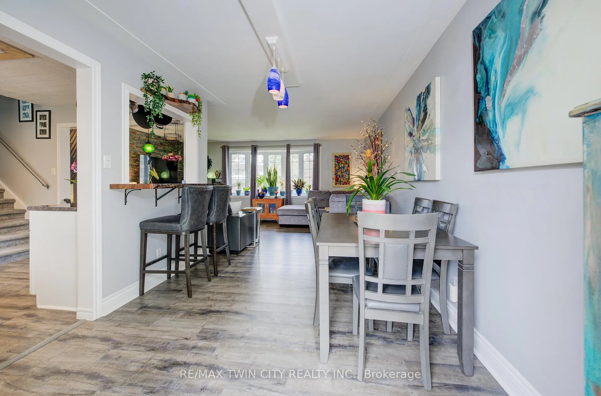 Photo 13 of 57 Larkspur Crescent, Kitchener — HOMEH